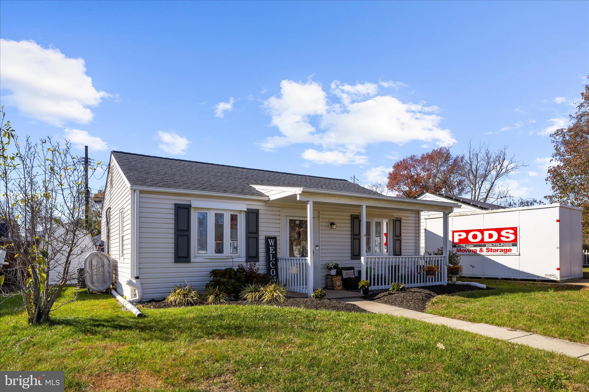 1017 THOMAS ROAD