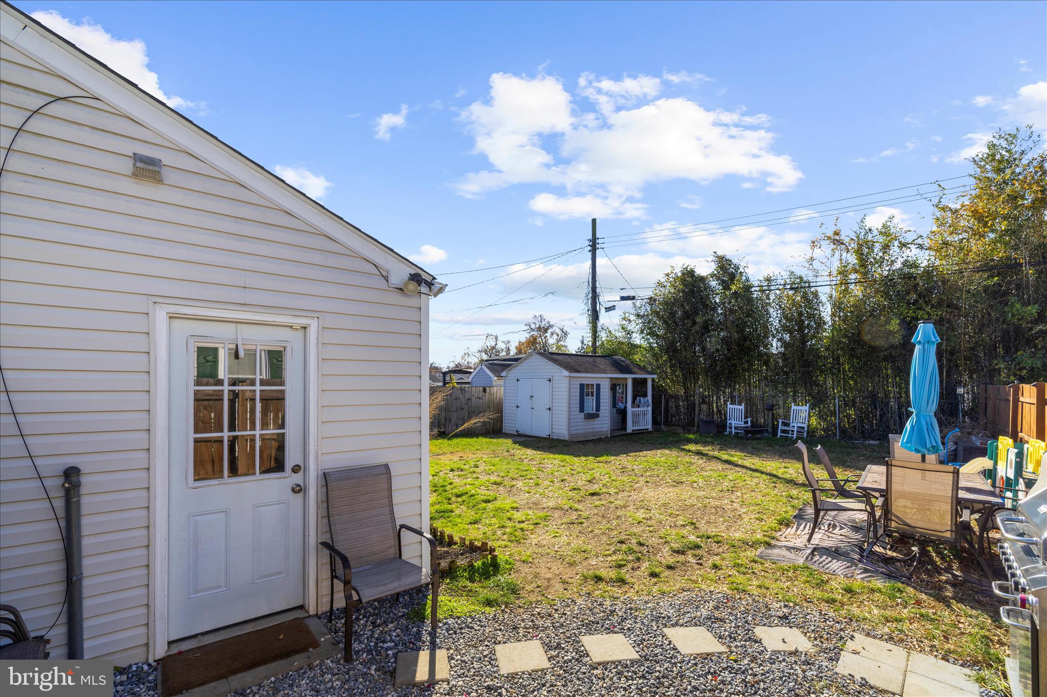 1017 THOMAS ROAD
