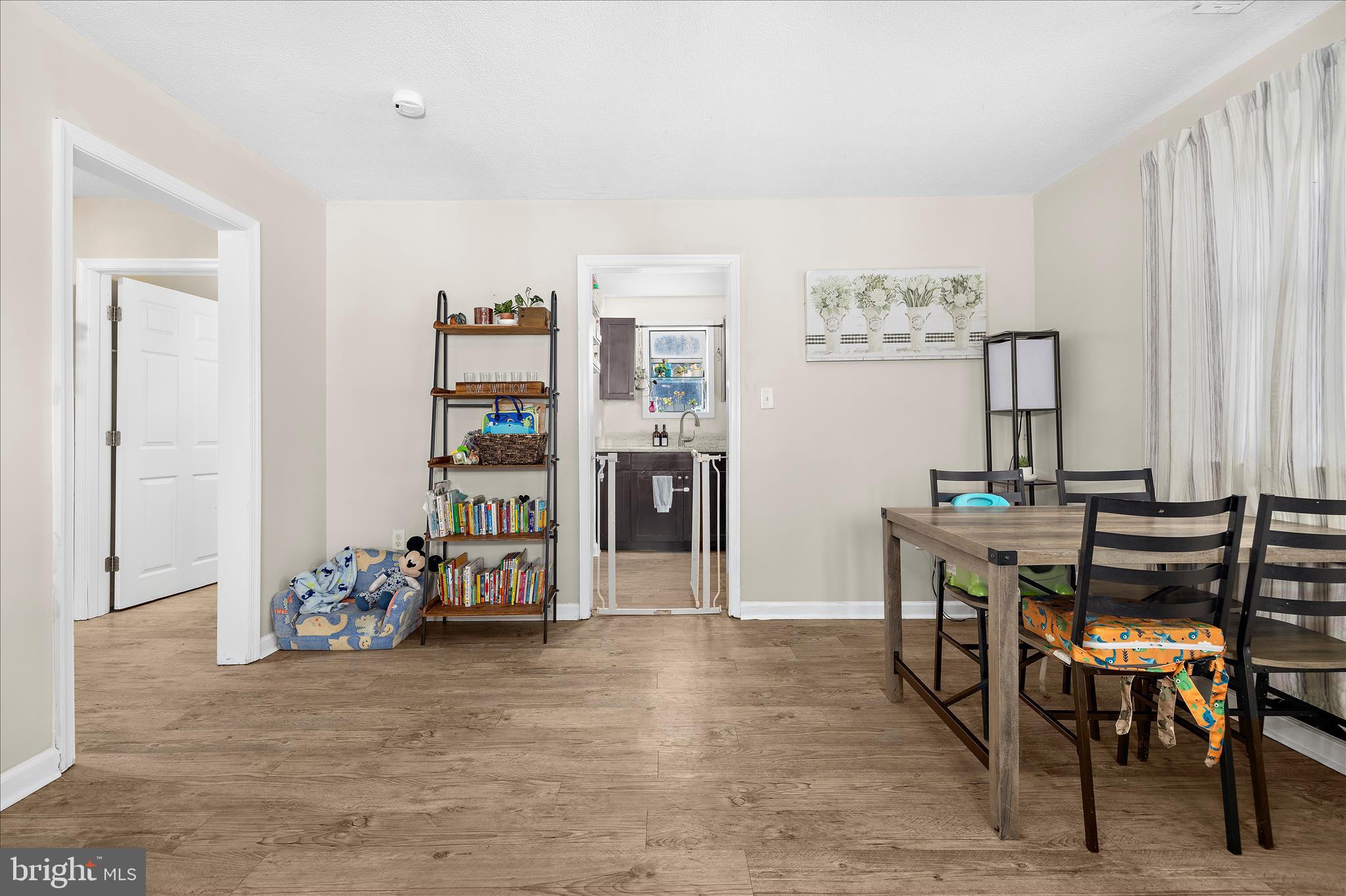 1017 THOMAS ROAD