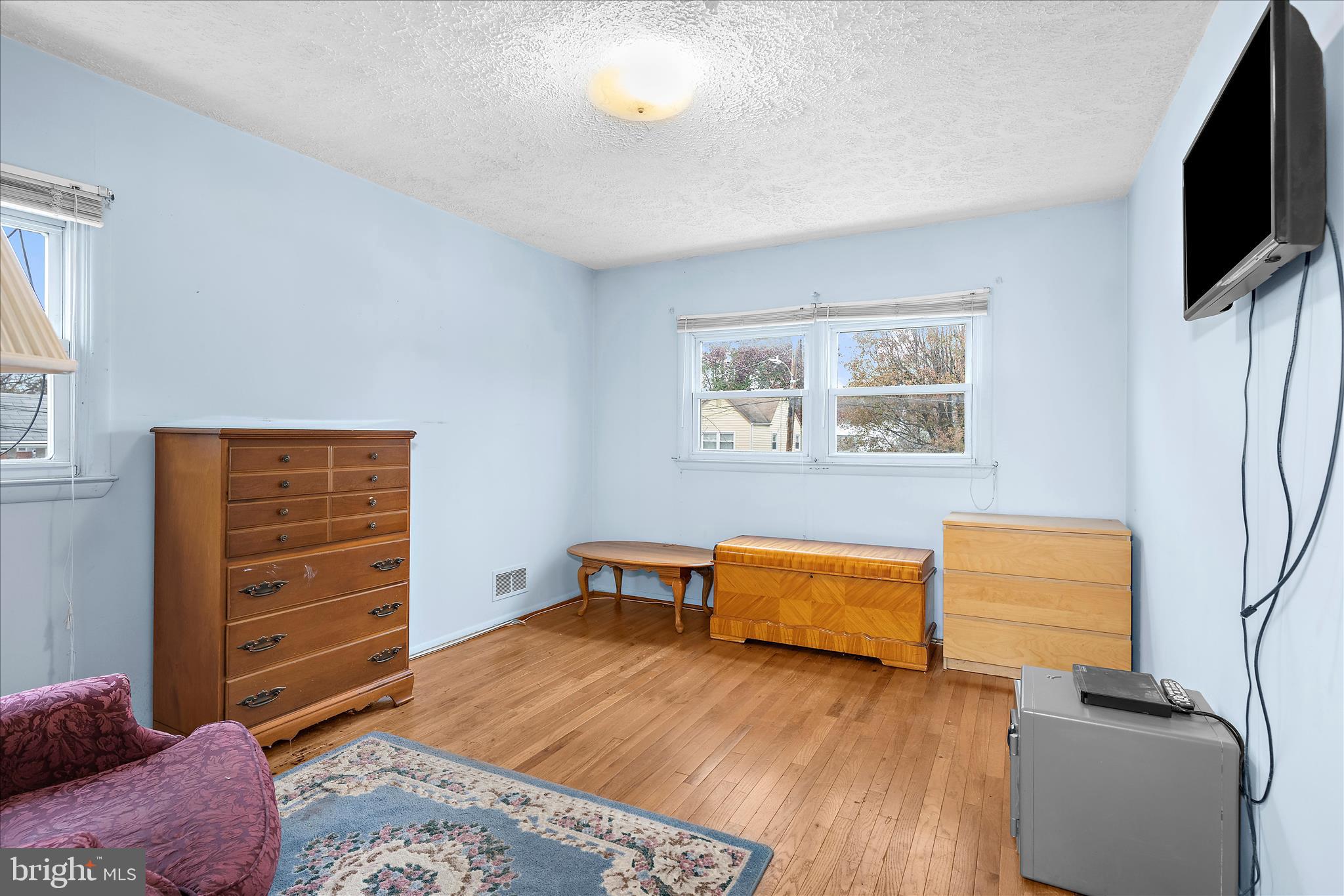 307 OXFORD DRIVE