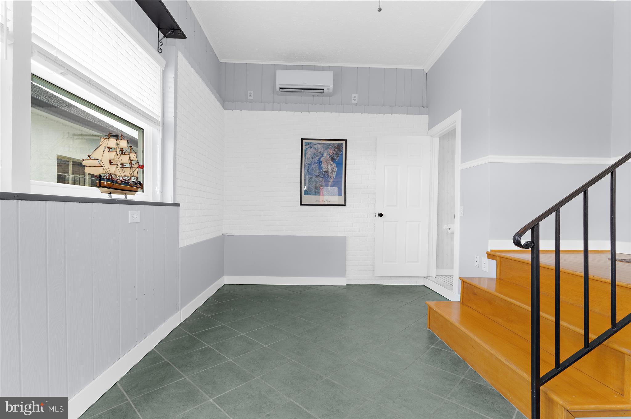 1035 6TH STREET
