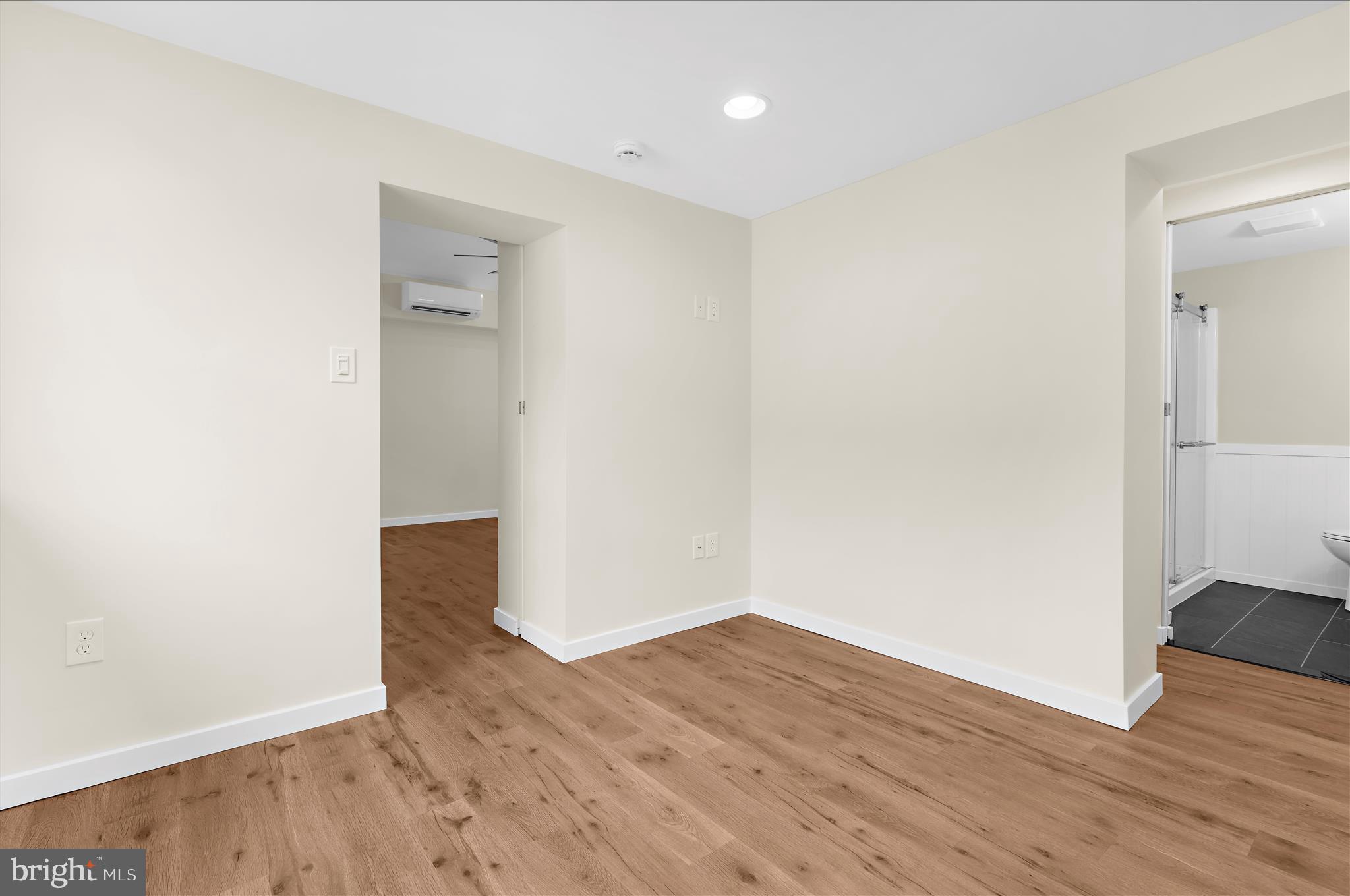 1035 6TH STREET