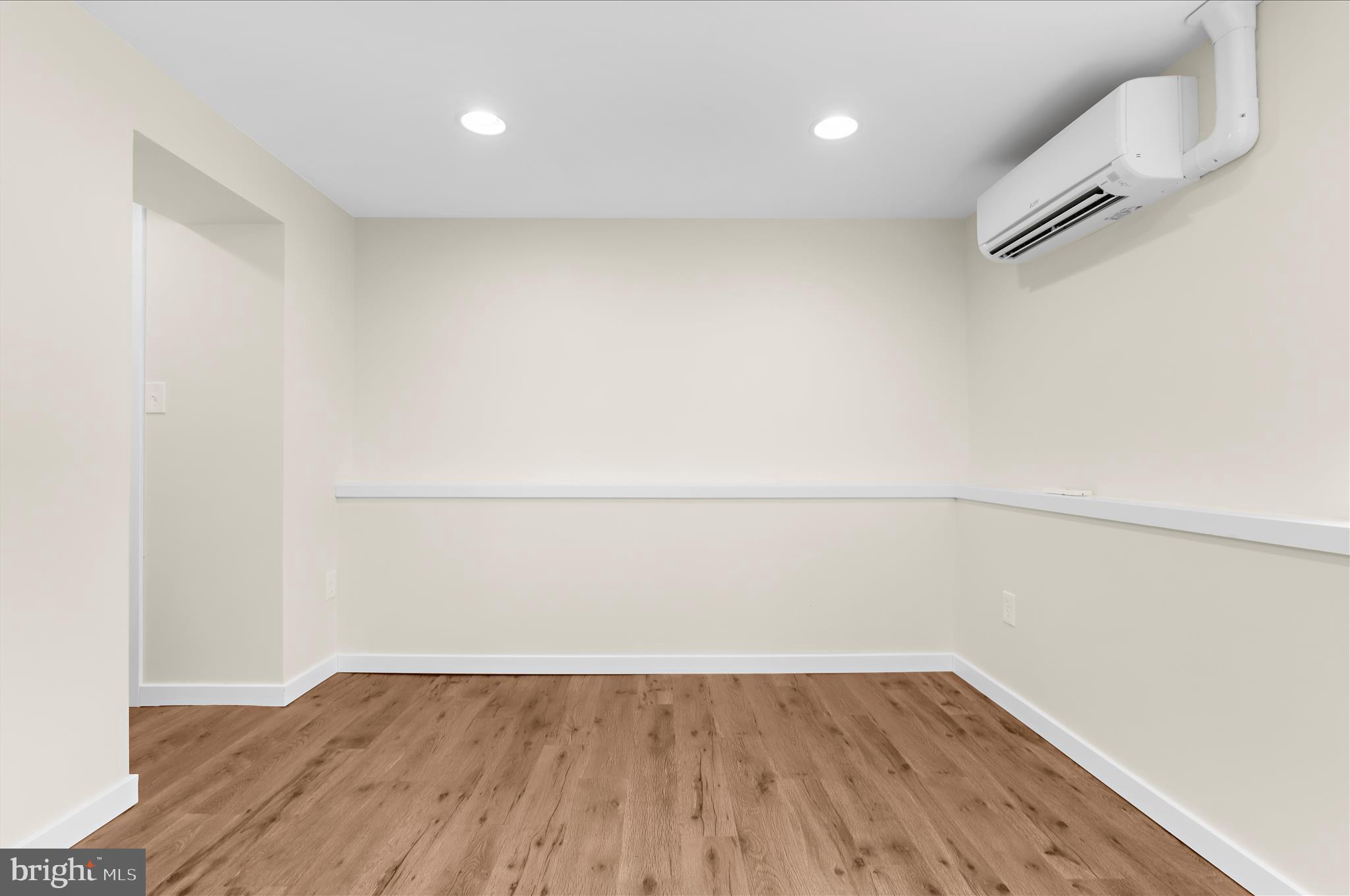 1035 6TH STREET