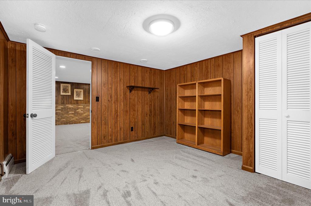 1035 6TH STREET
