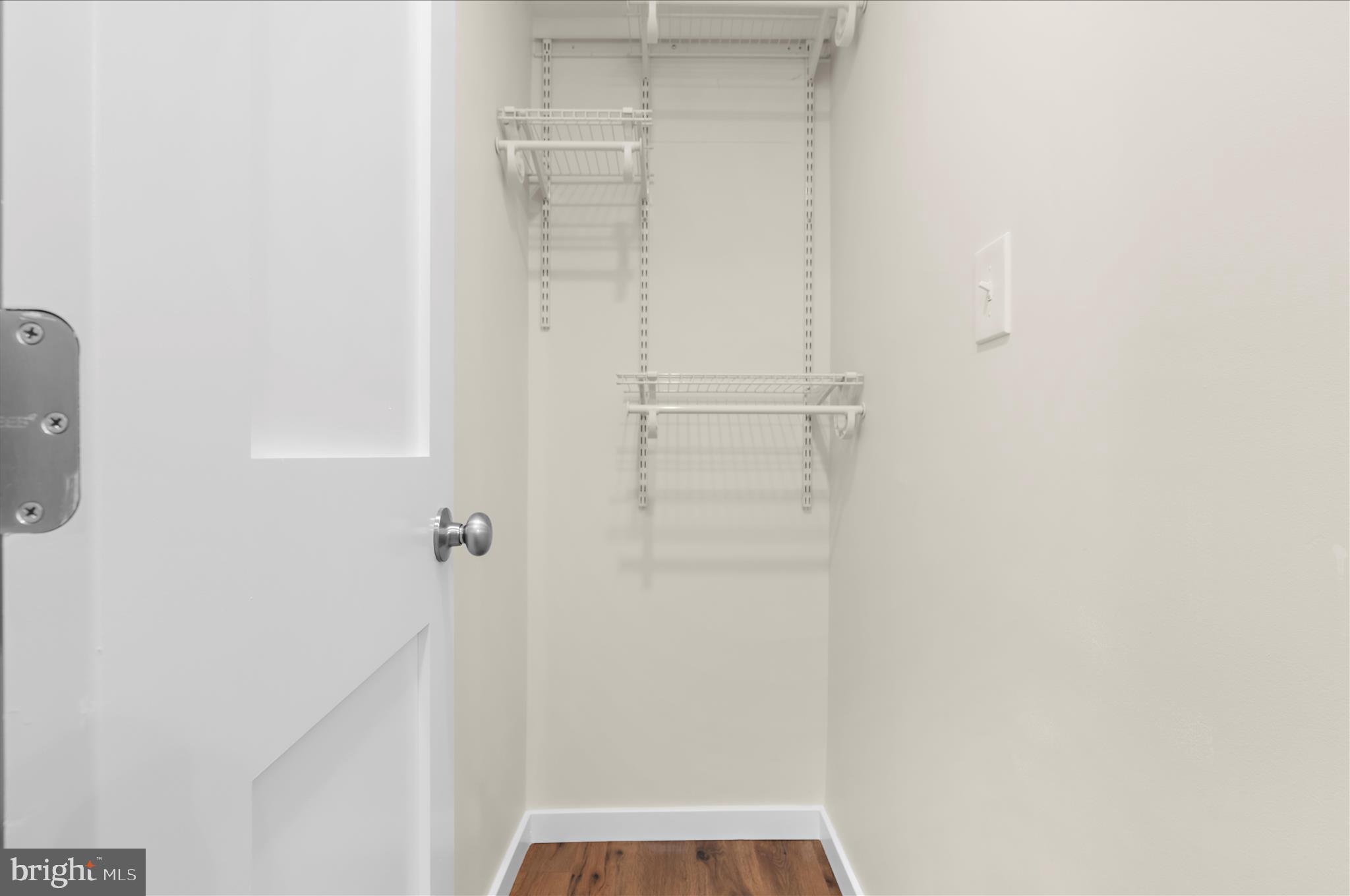 1035 6TH STREET