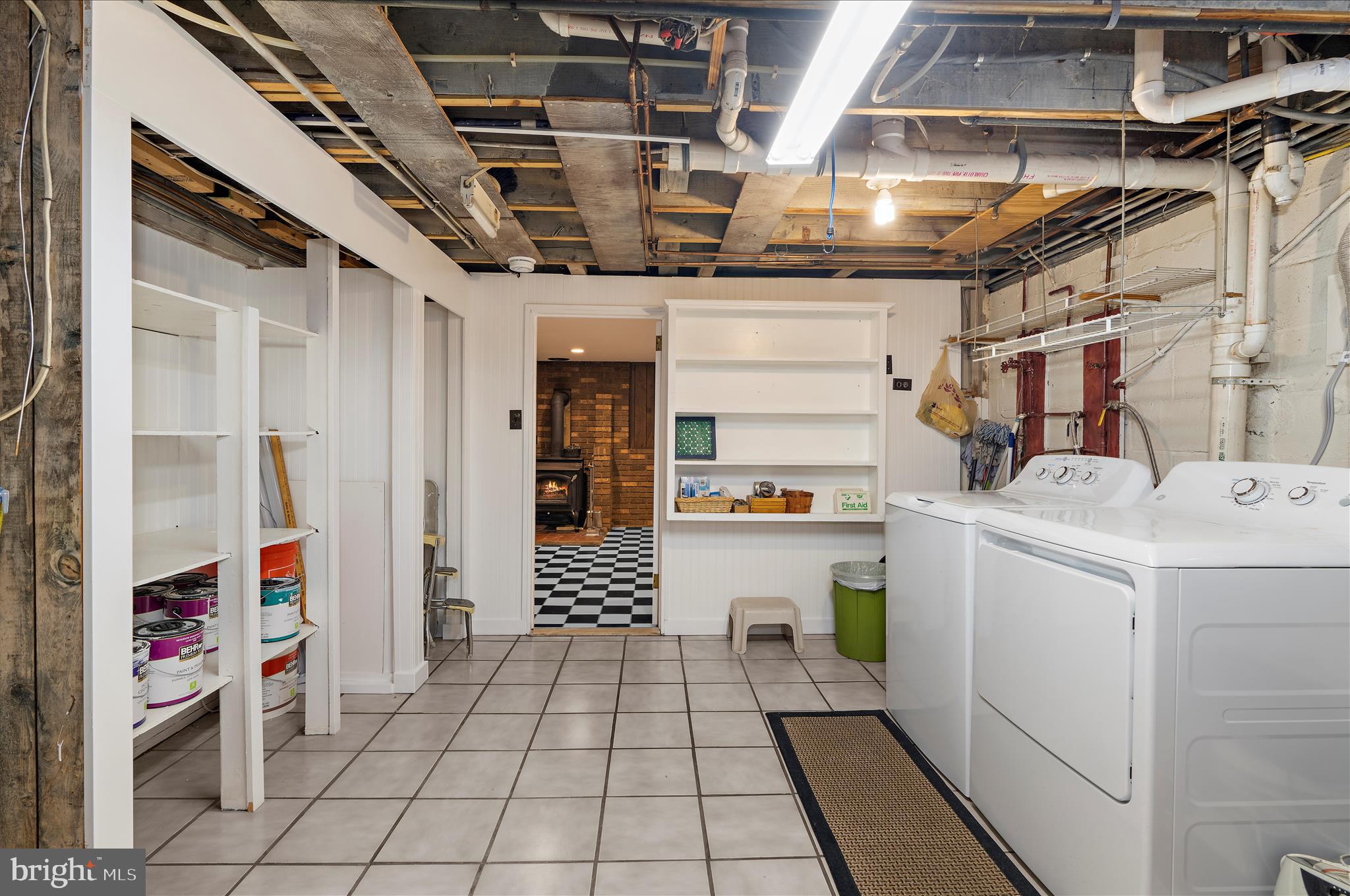 1035 6TH STREET