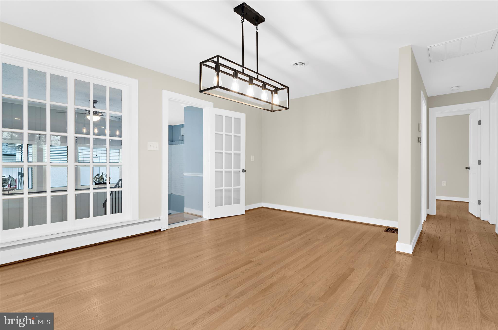 1035 6TH STREET