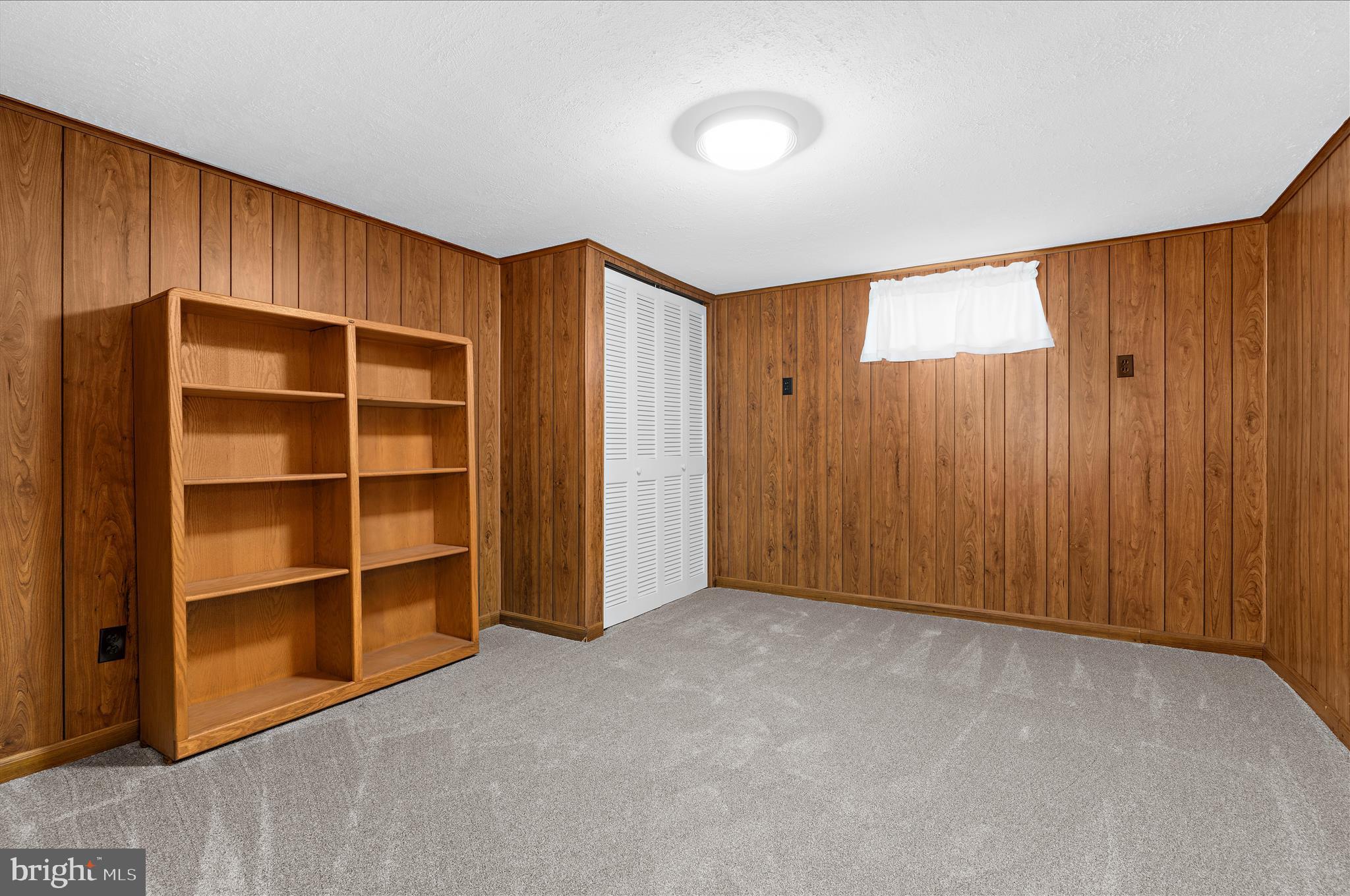 1035 6TH STREET