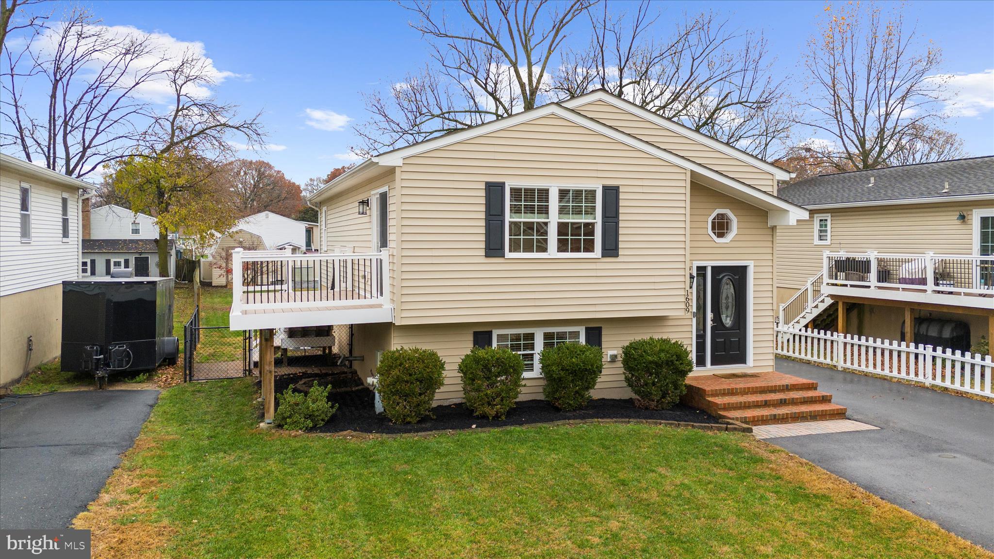 1609 ANNAPOLIS DRIVE