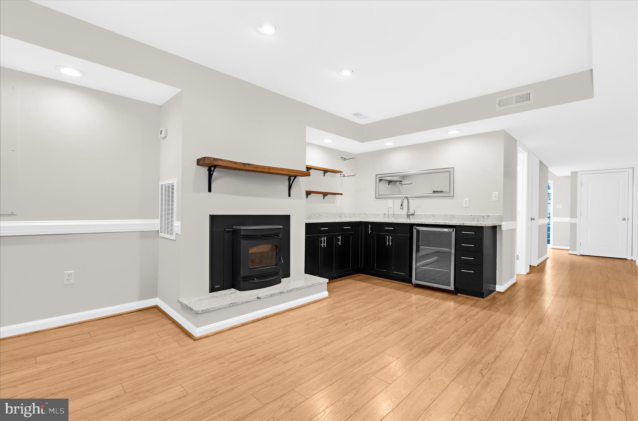1609 ANNAPOLIS DRIVE