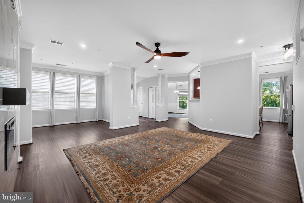 2610 CHAPEL LAKE DRIVE 404