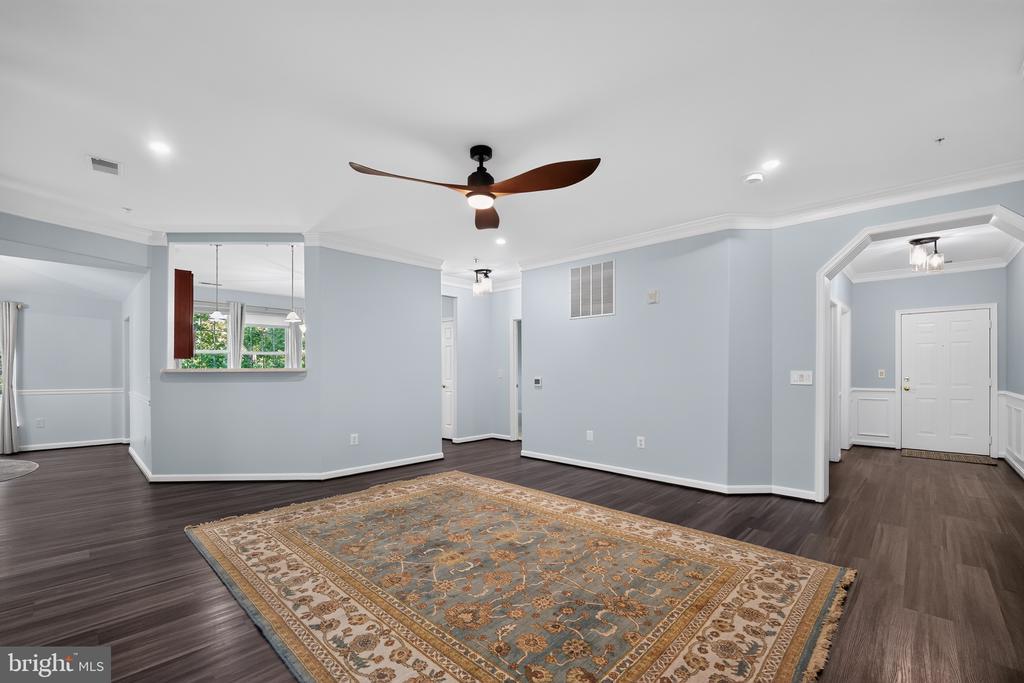 2610 CHAPEL LAKE DRIVE 404