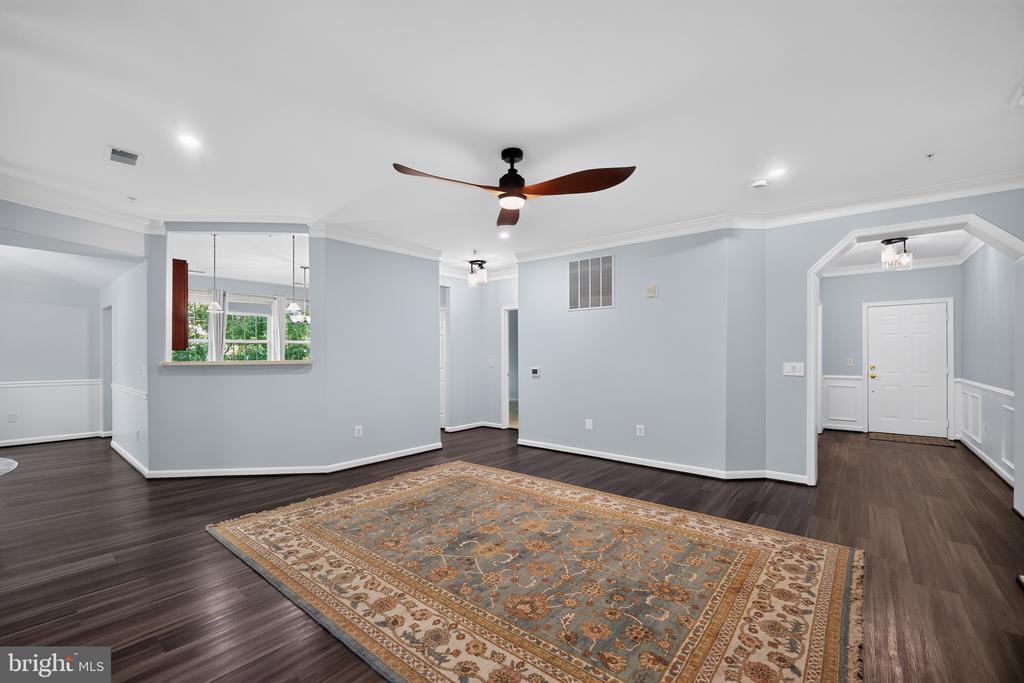 2610 CHAPEL LAKE DRIVE 404