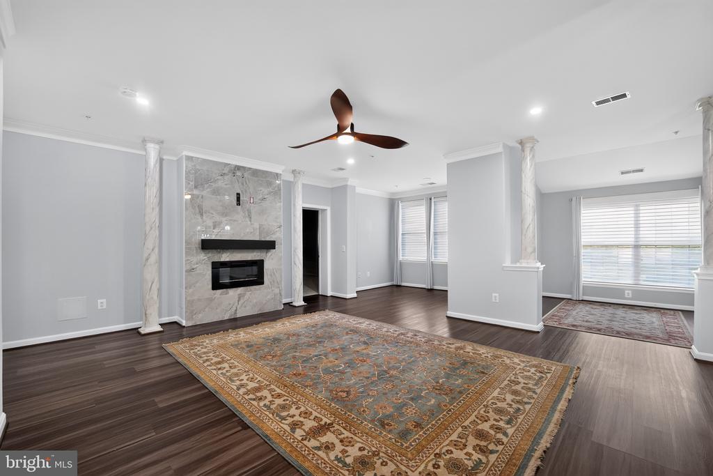 2610 CHAPEL LAKE DRIVE 404