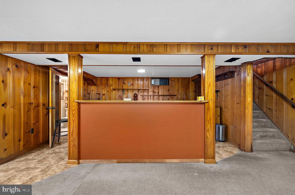 306 BROADWAY AVENUE