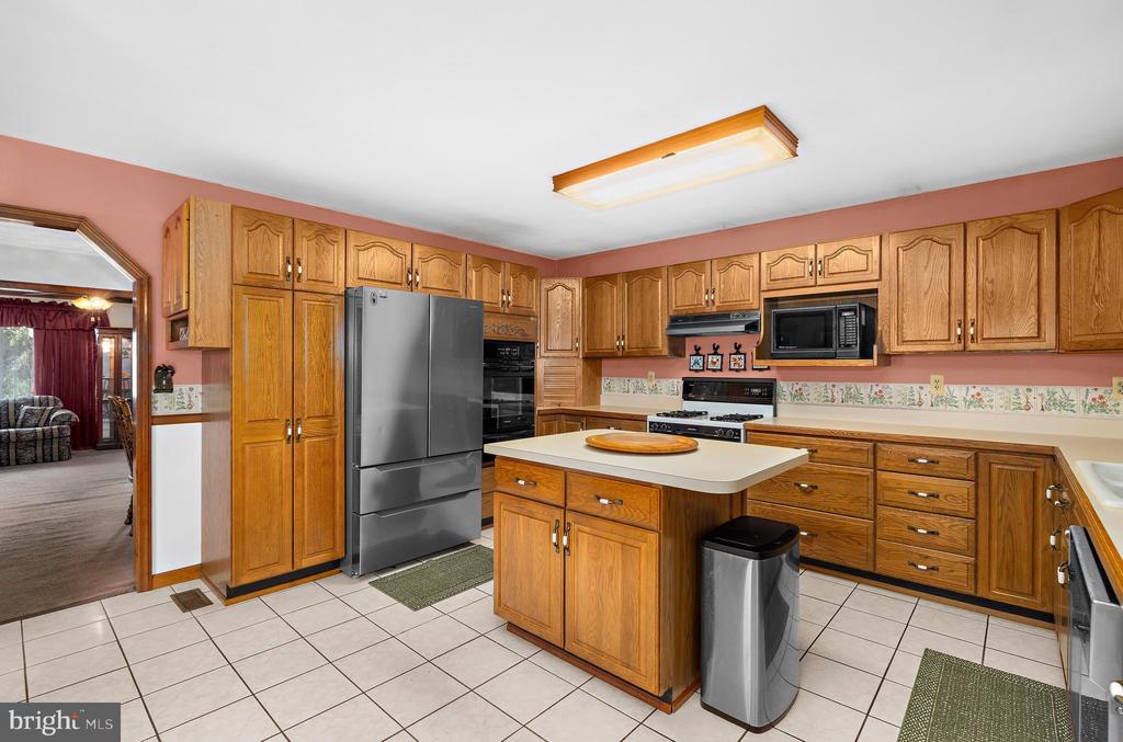 306 BROADWAY AVENUE