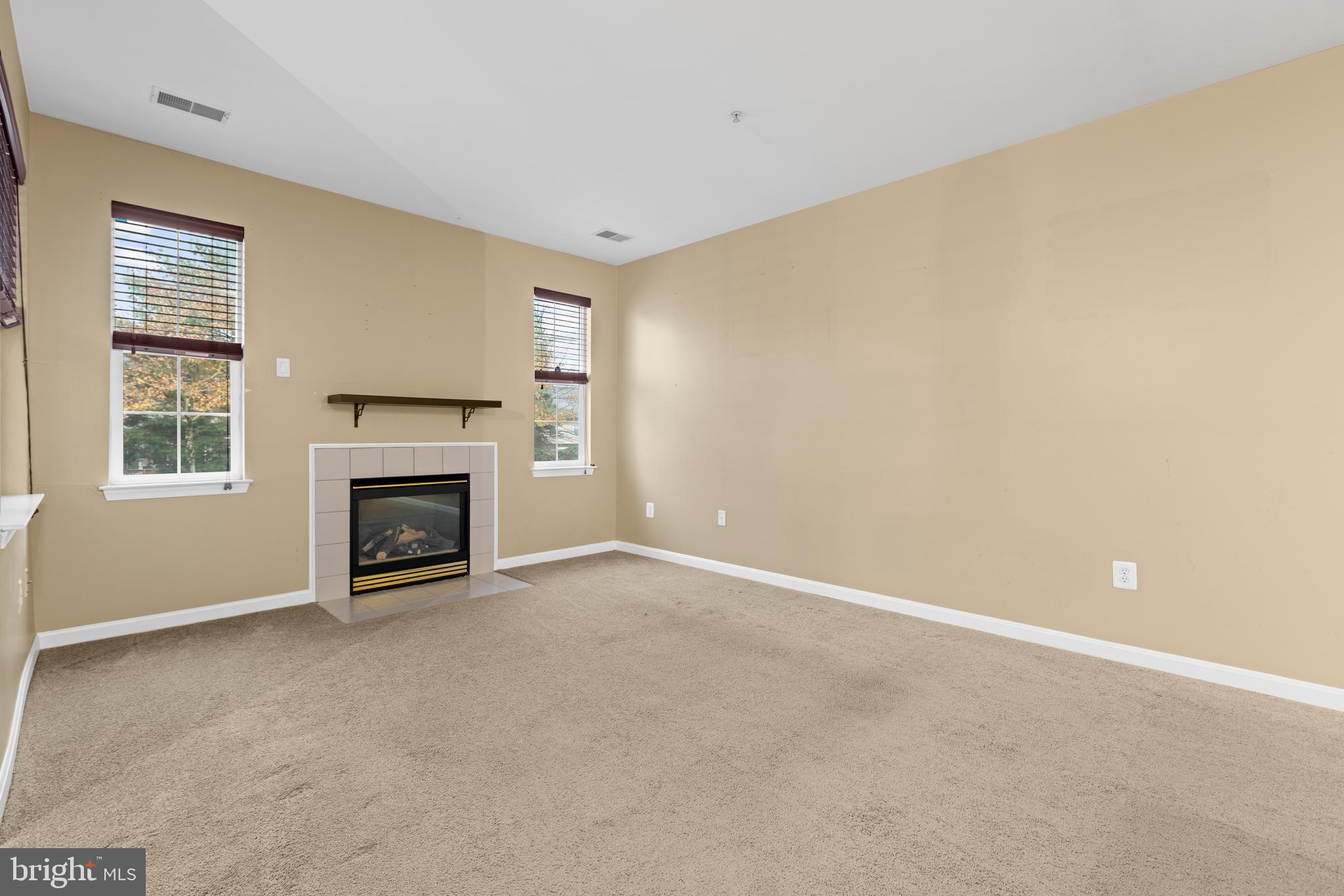 6 HAWK RISE LANE 104