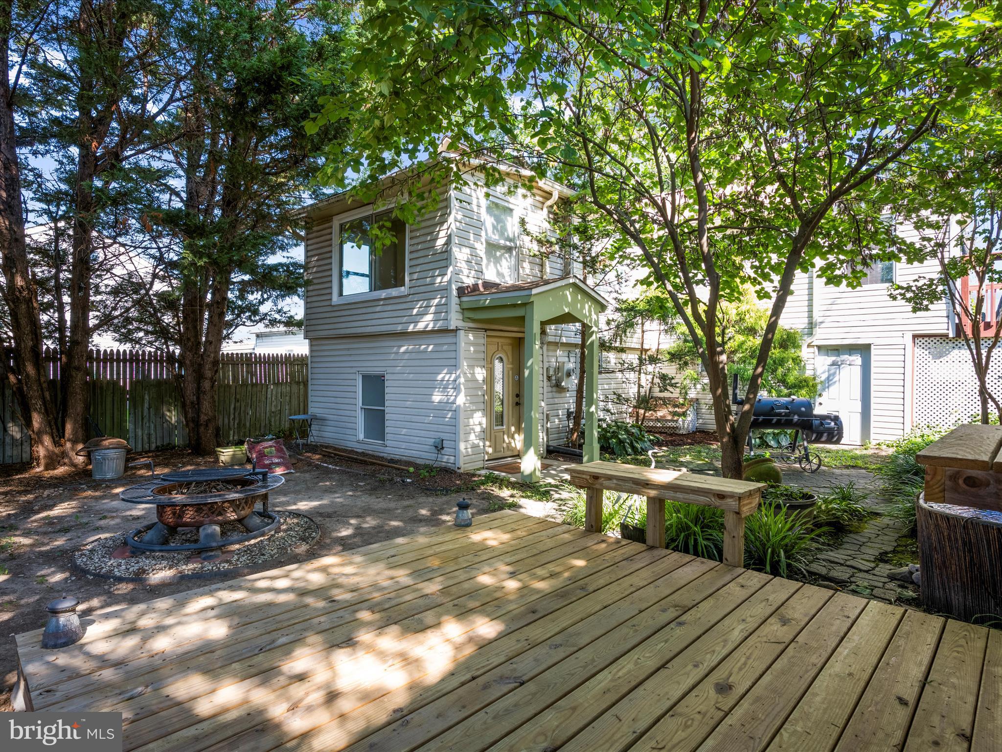 2636 EDGEMERE AVENUE