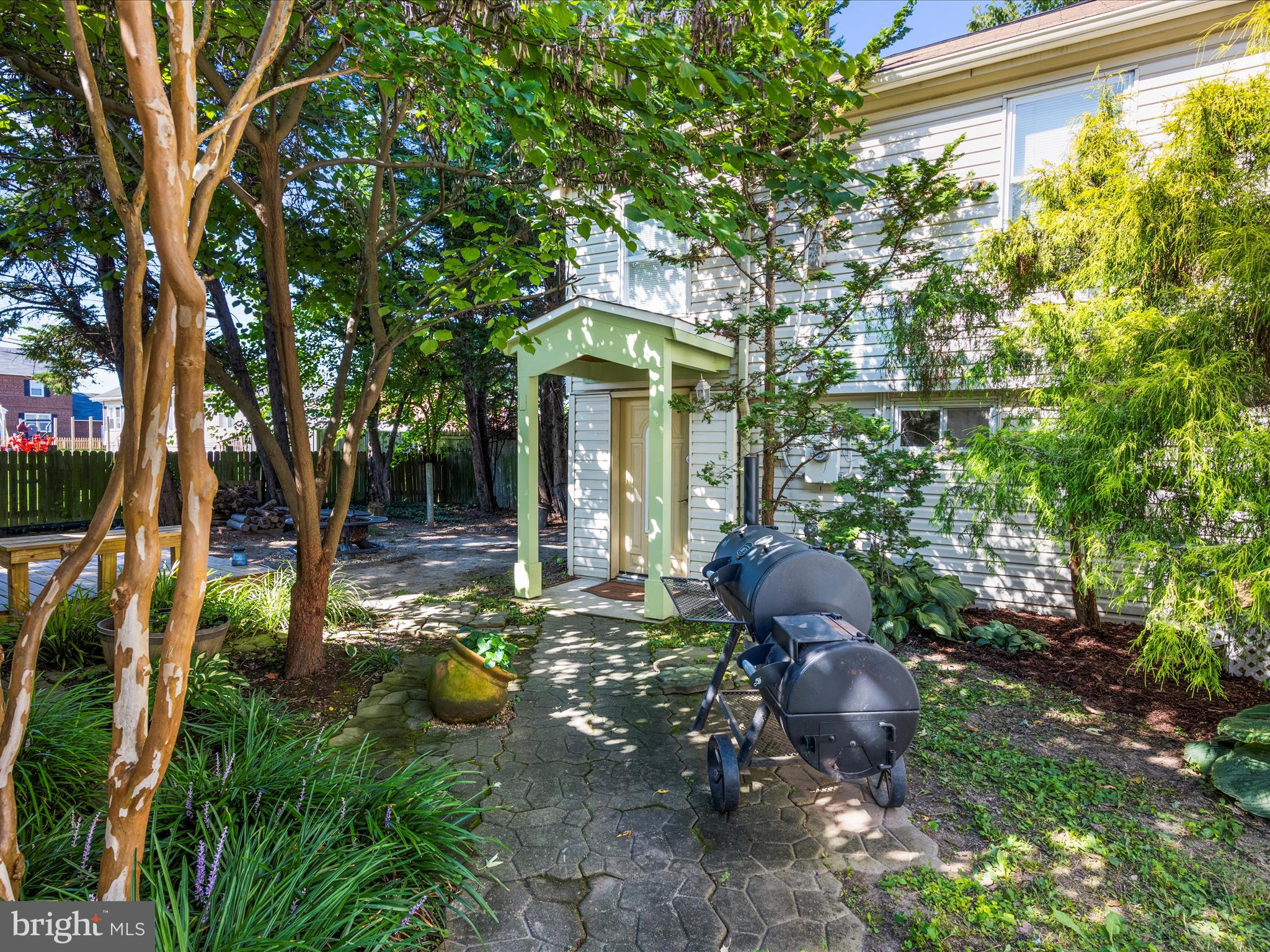 2636 EDGEMERE AVENUE