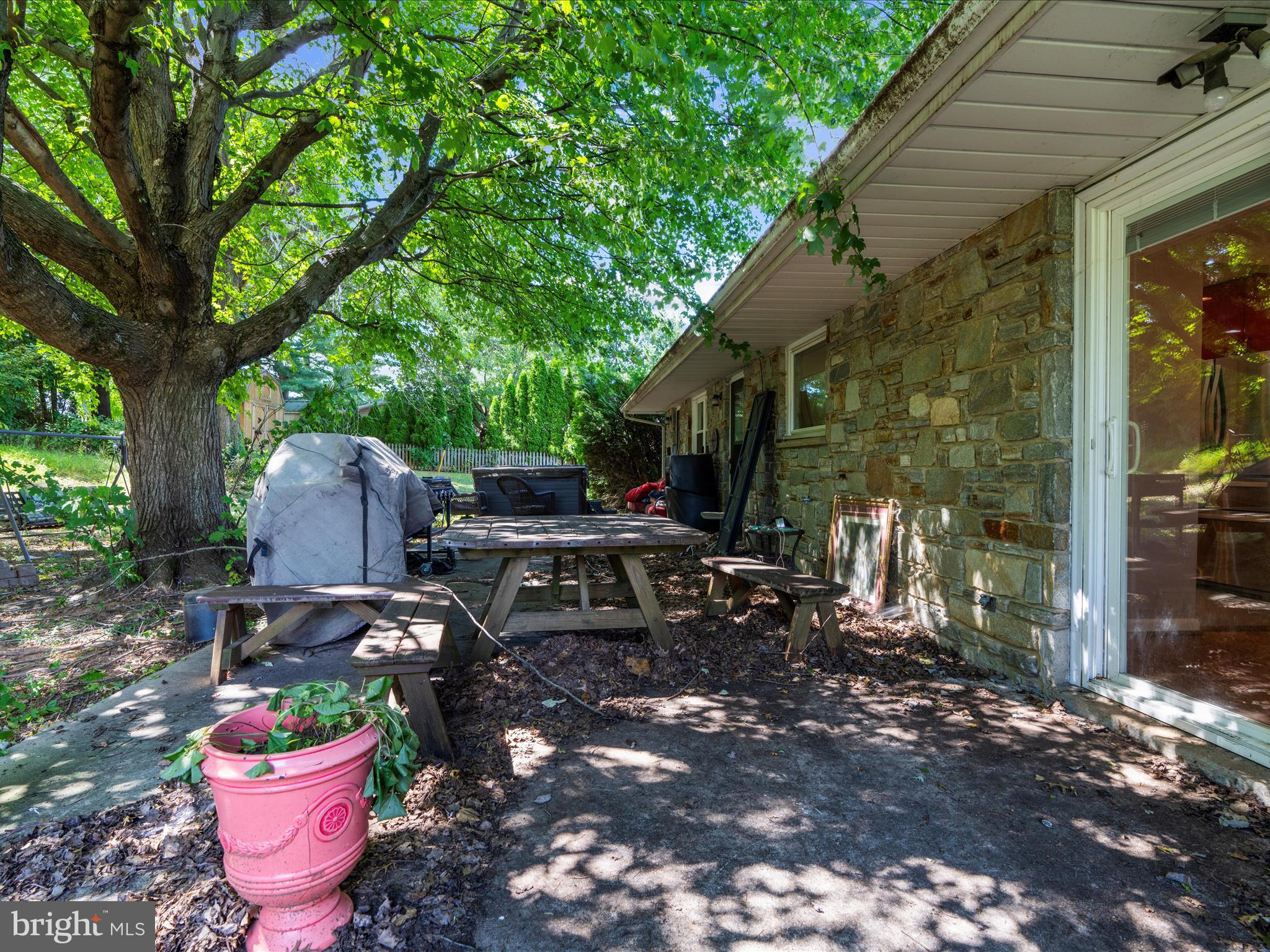 225 ROSE AVENUE