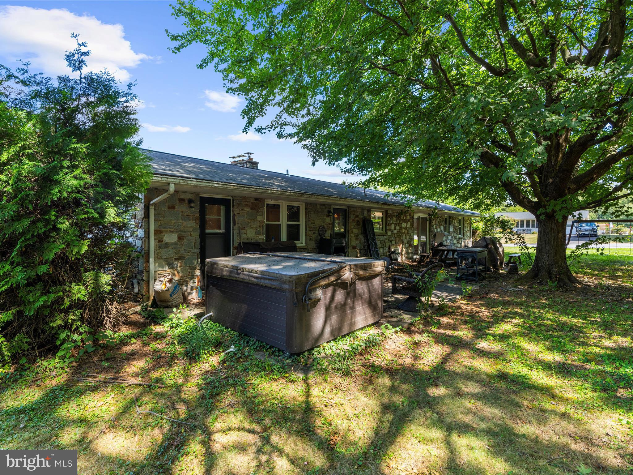 225 ROSE AVENUE