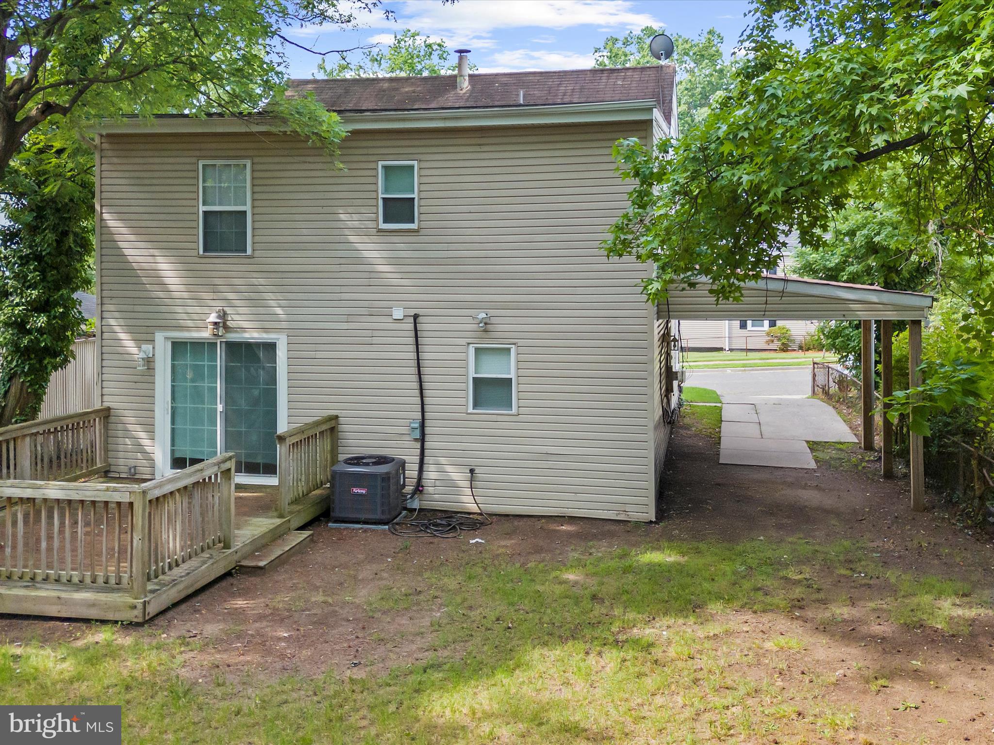 2405 GREELEY PLACE