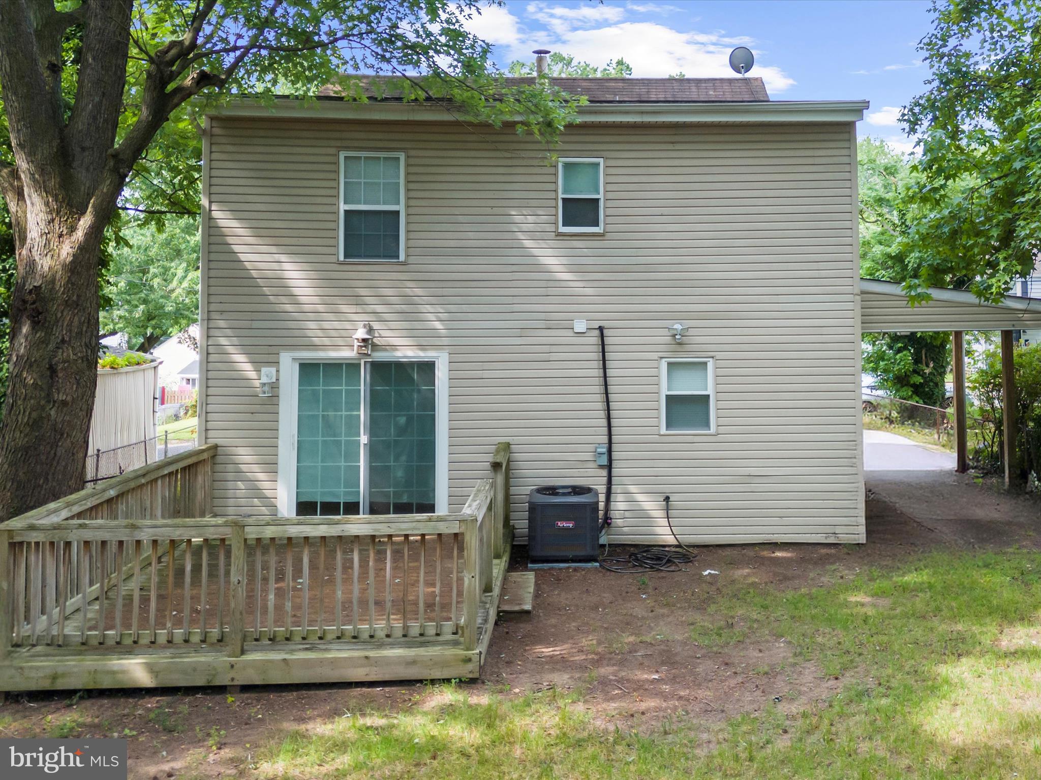 2405 GREELEY PLACE
