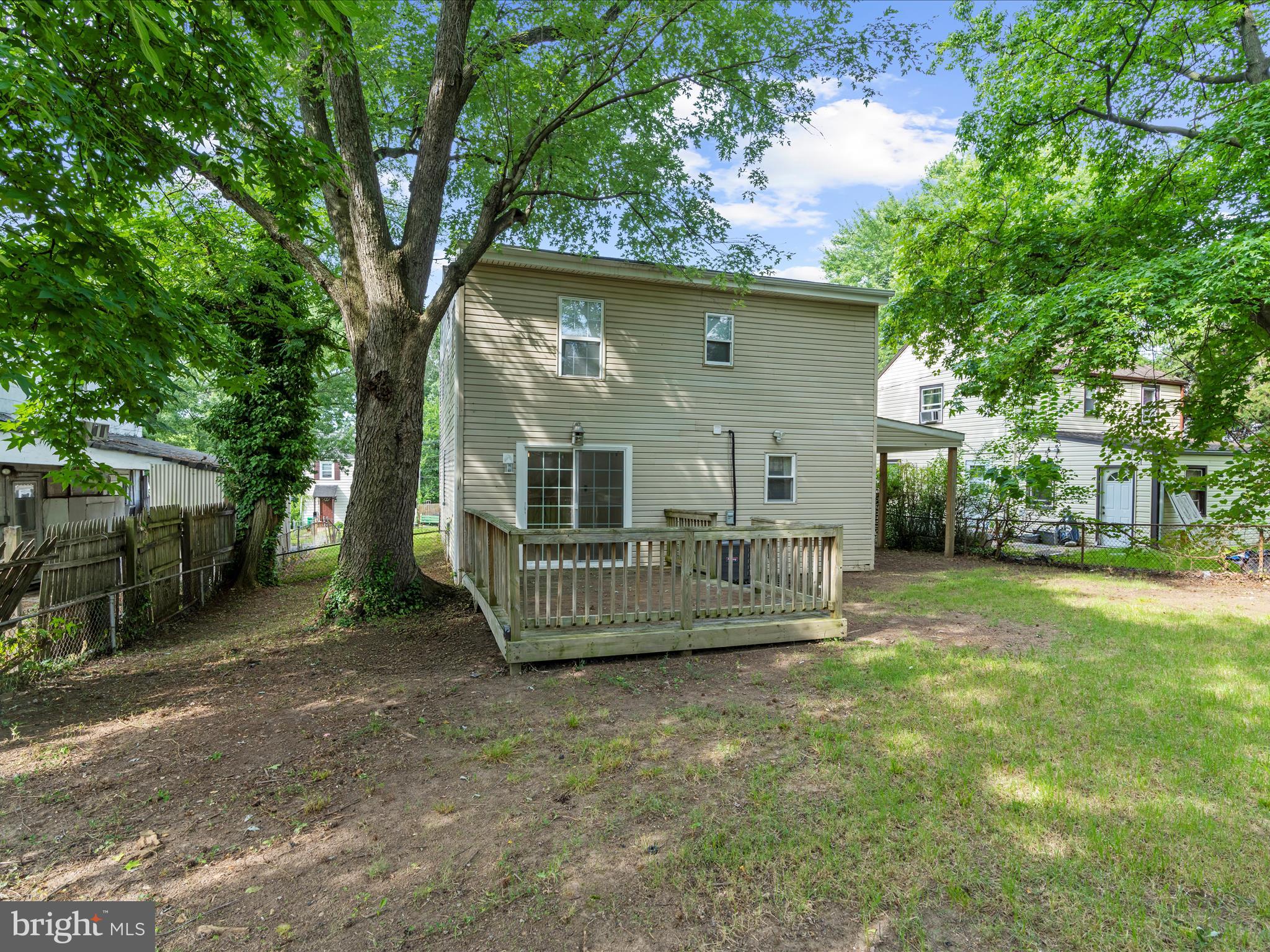 2405 GREELEY PLACE