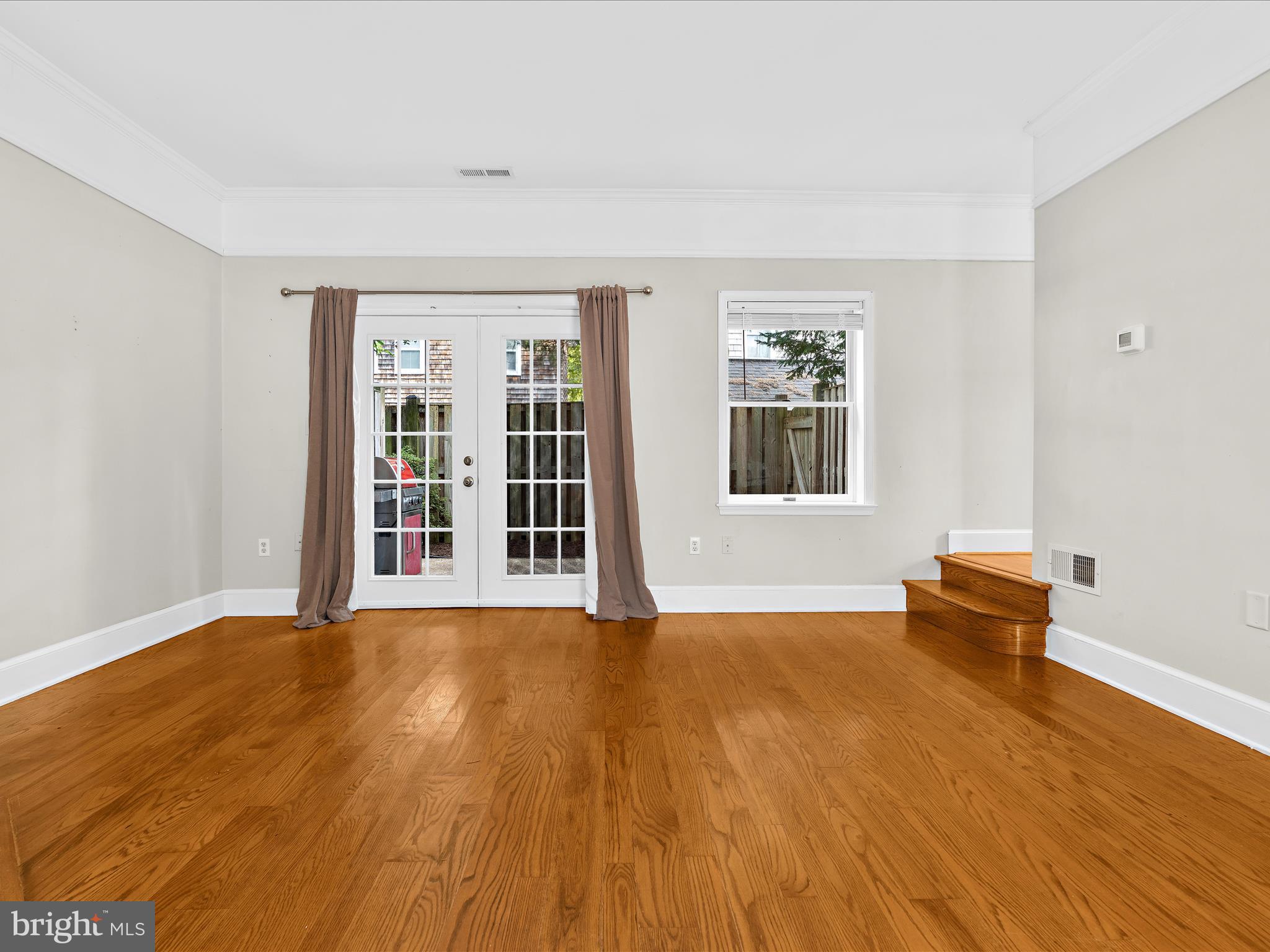 13 N THOROUGHGOOD LANE 24