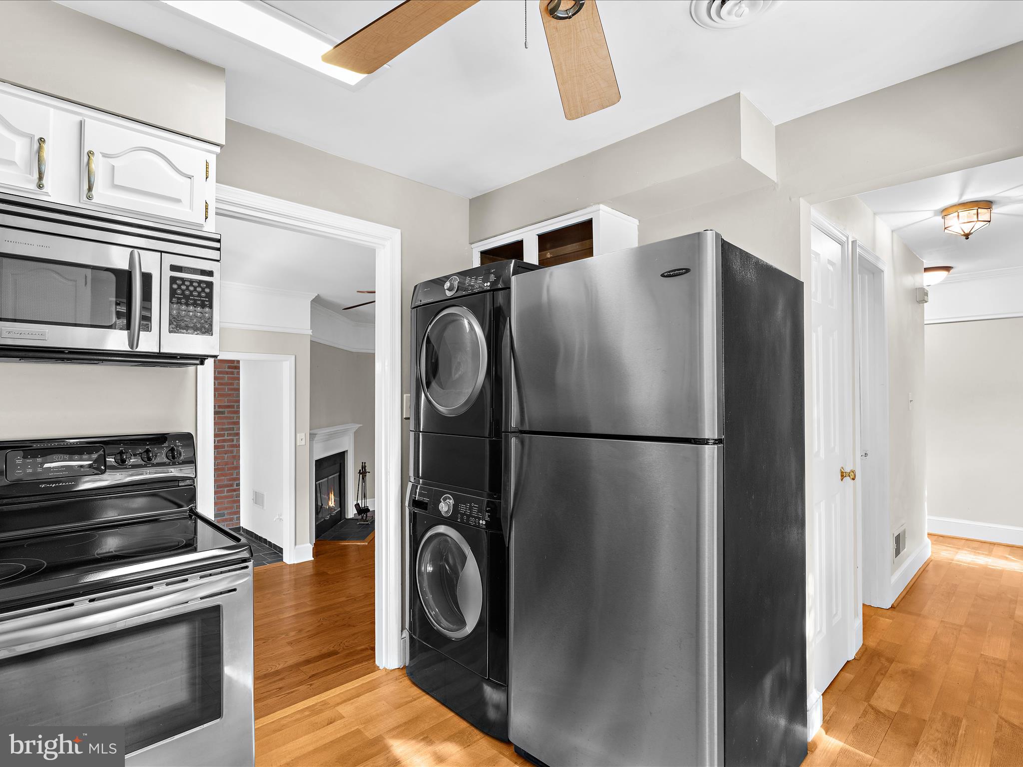 13 N THOROUGHGOOD LANE 24
