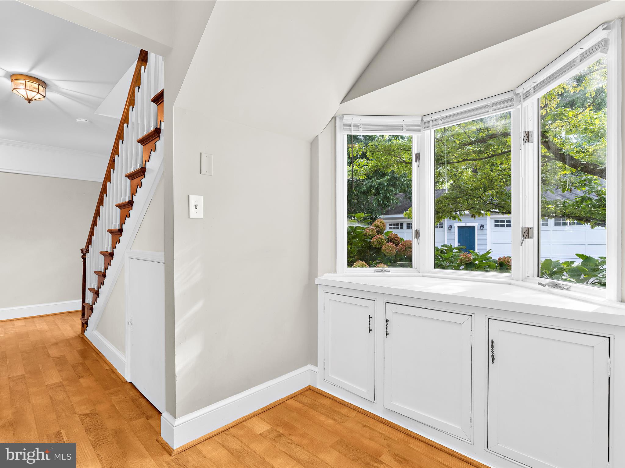 13 N THOROUGHGOOD LANE 24