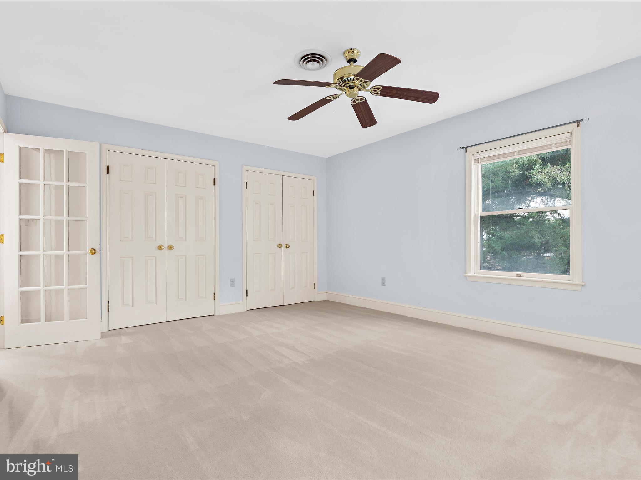 13 N THOROUGHGOOD LANE 24