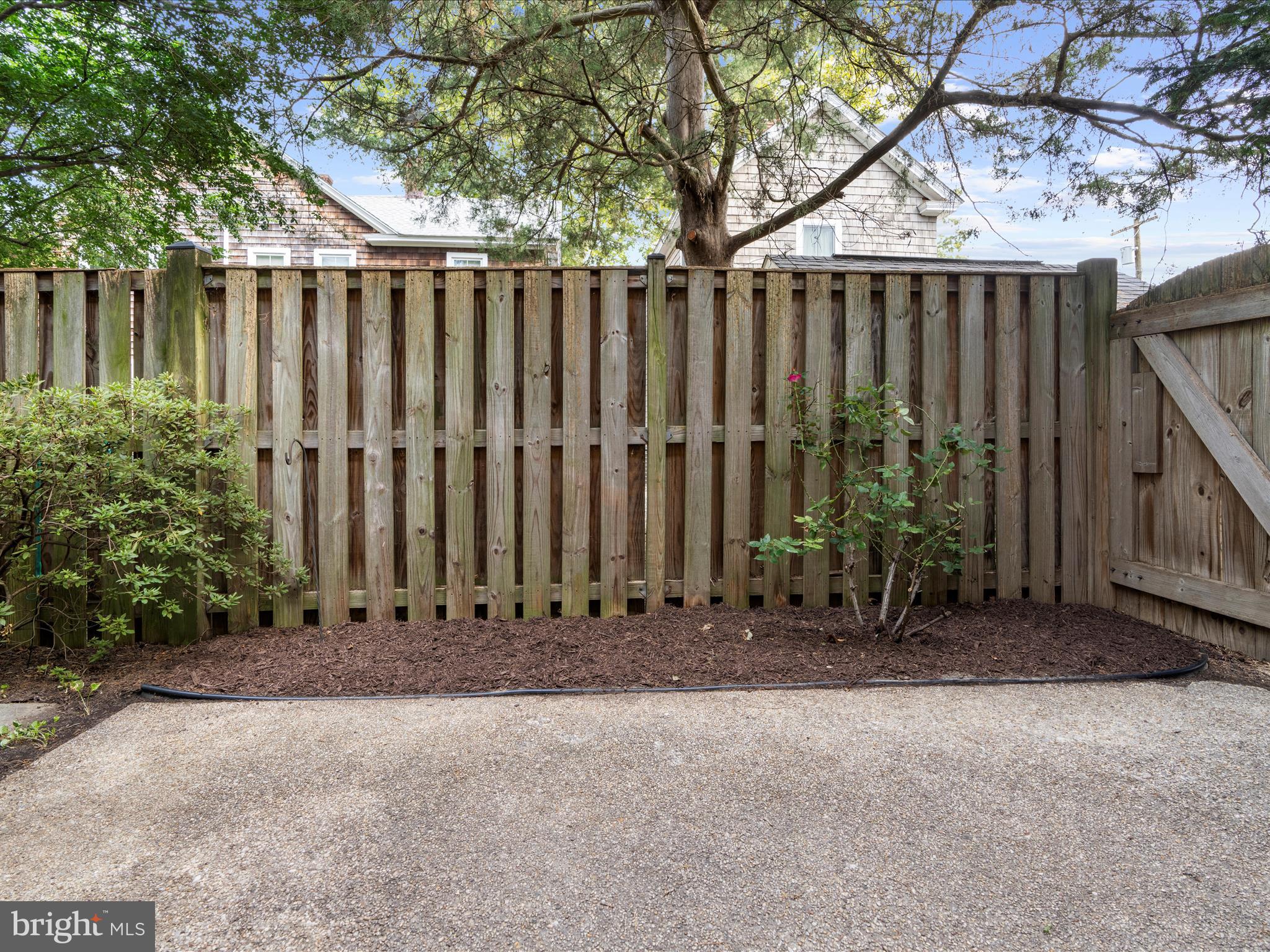 13 N THOROUGHGOOD LANE 24