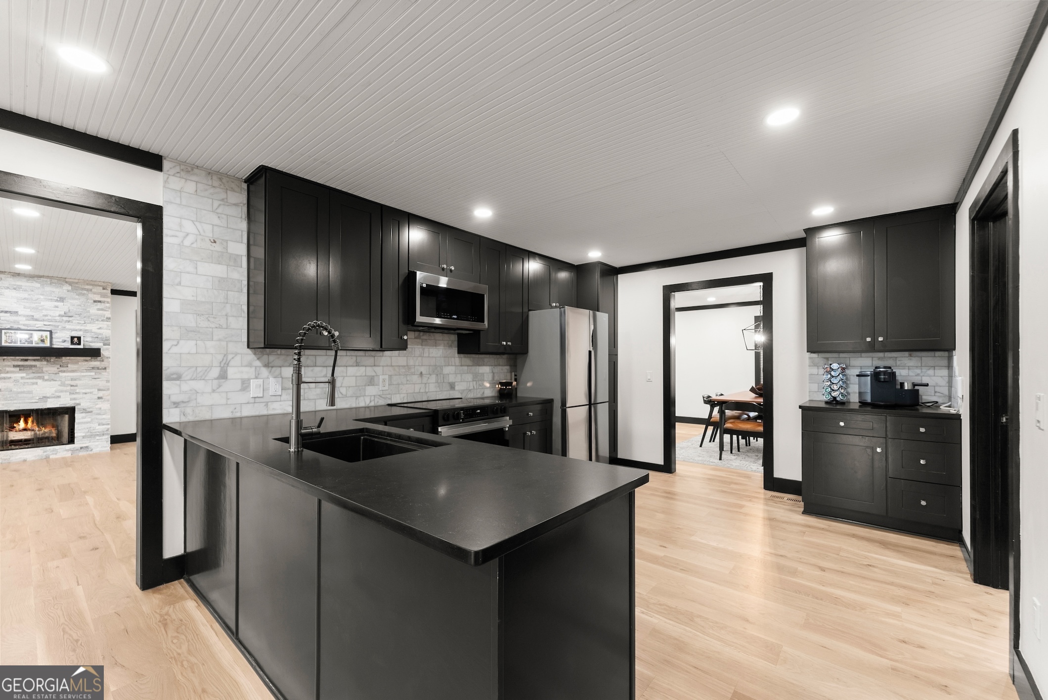 6147 Dahlonega Highway