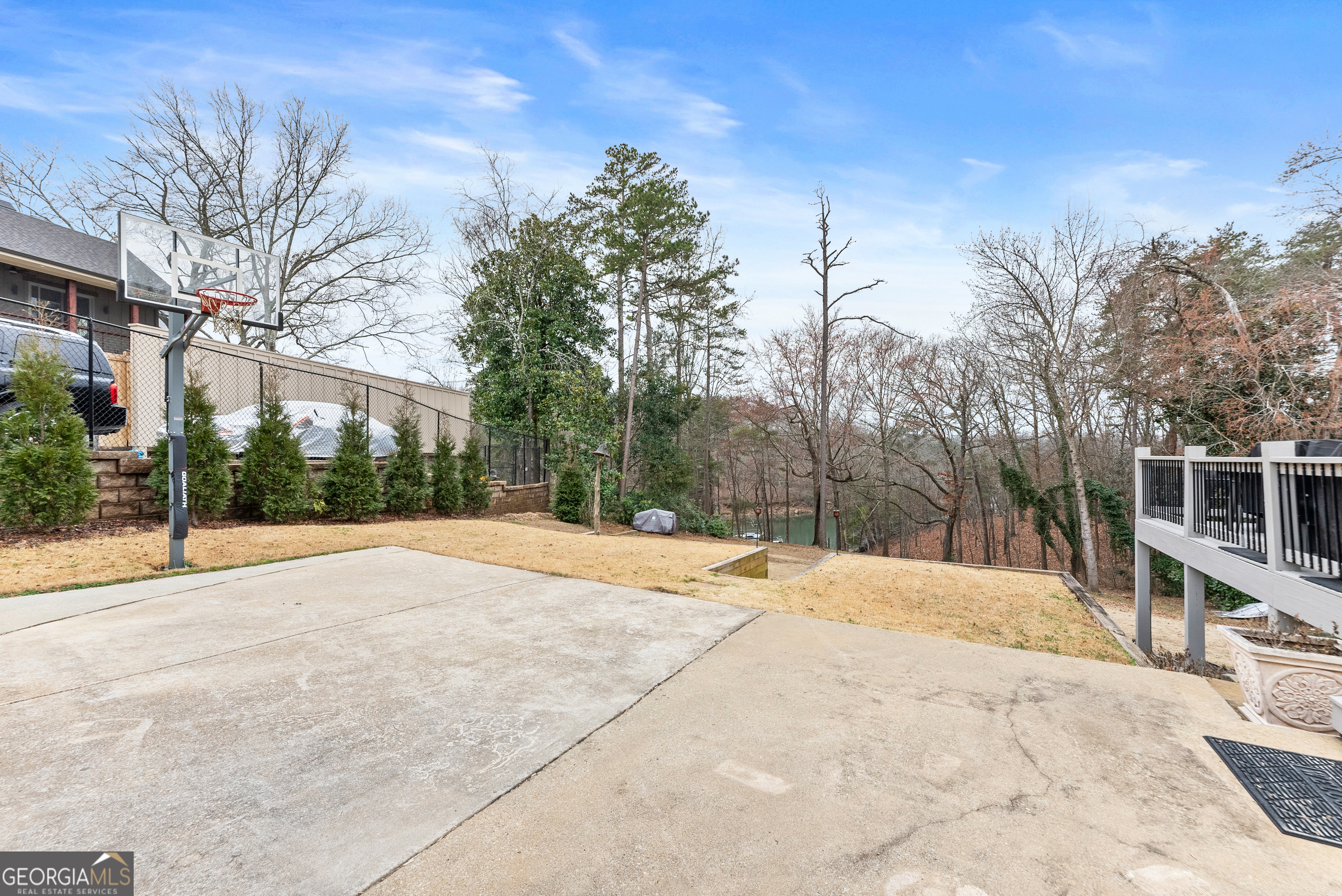 6052 Seminole Drive