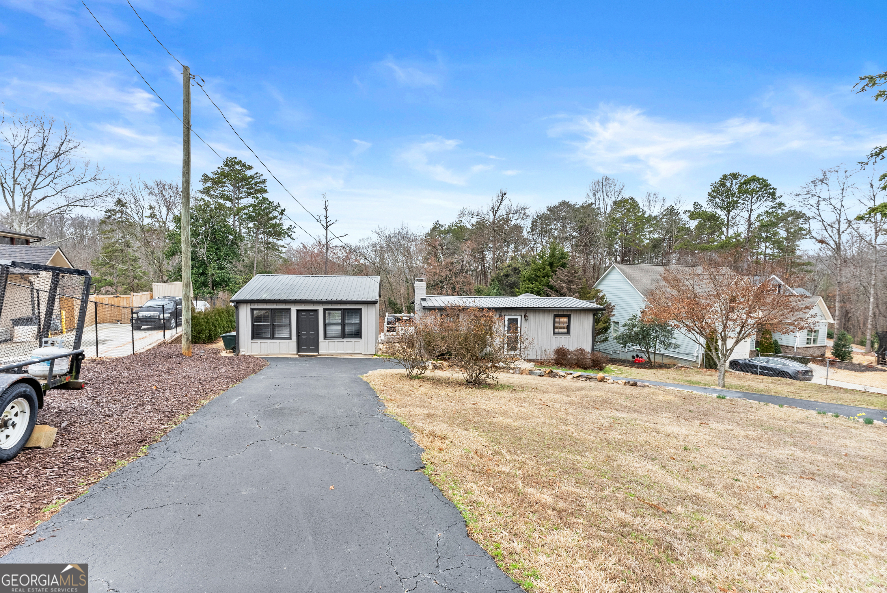 6052 Seminole Drive