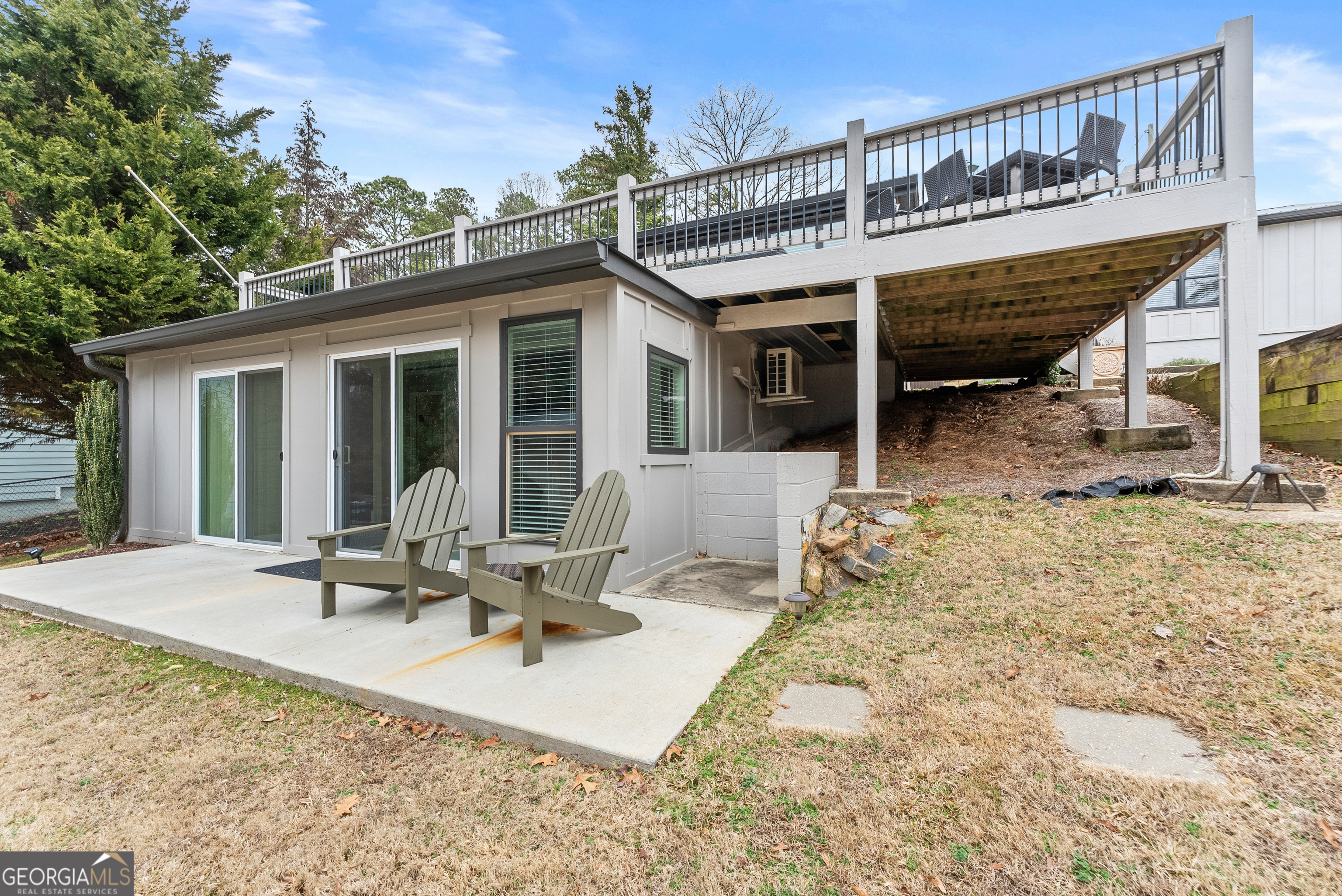 6052 Seminole Drive