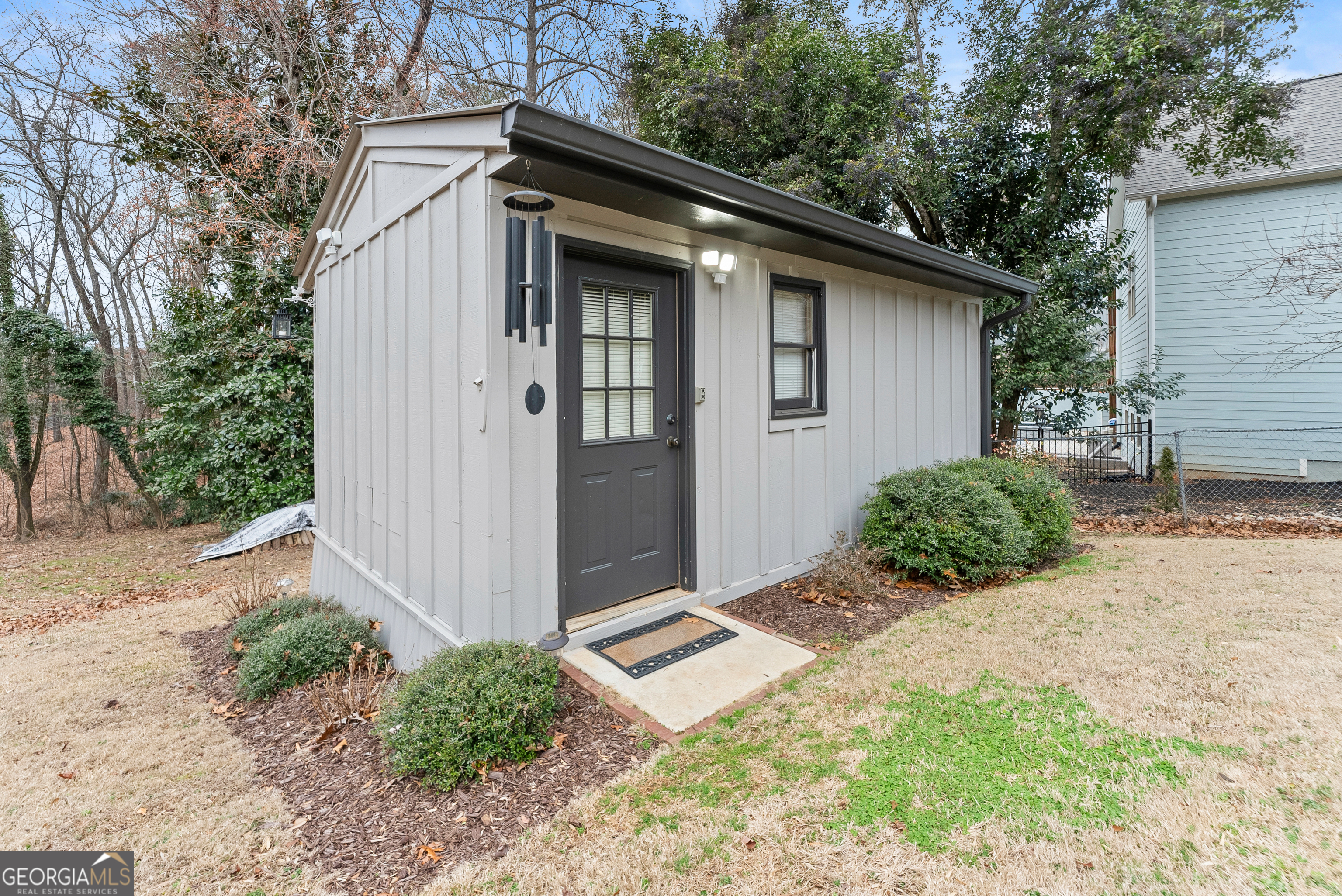 6052 Seminole Drive
