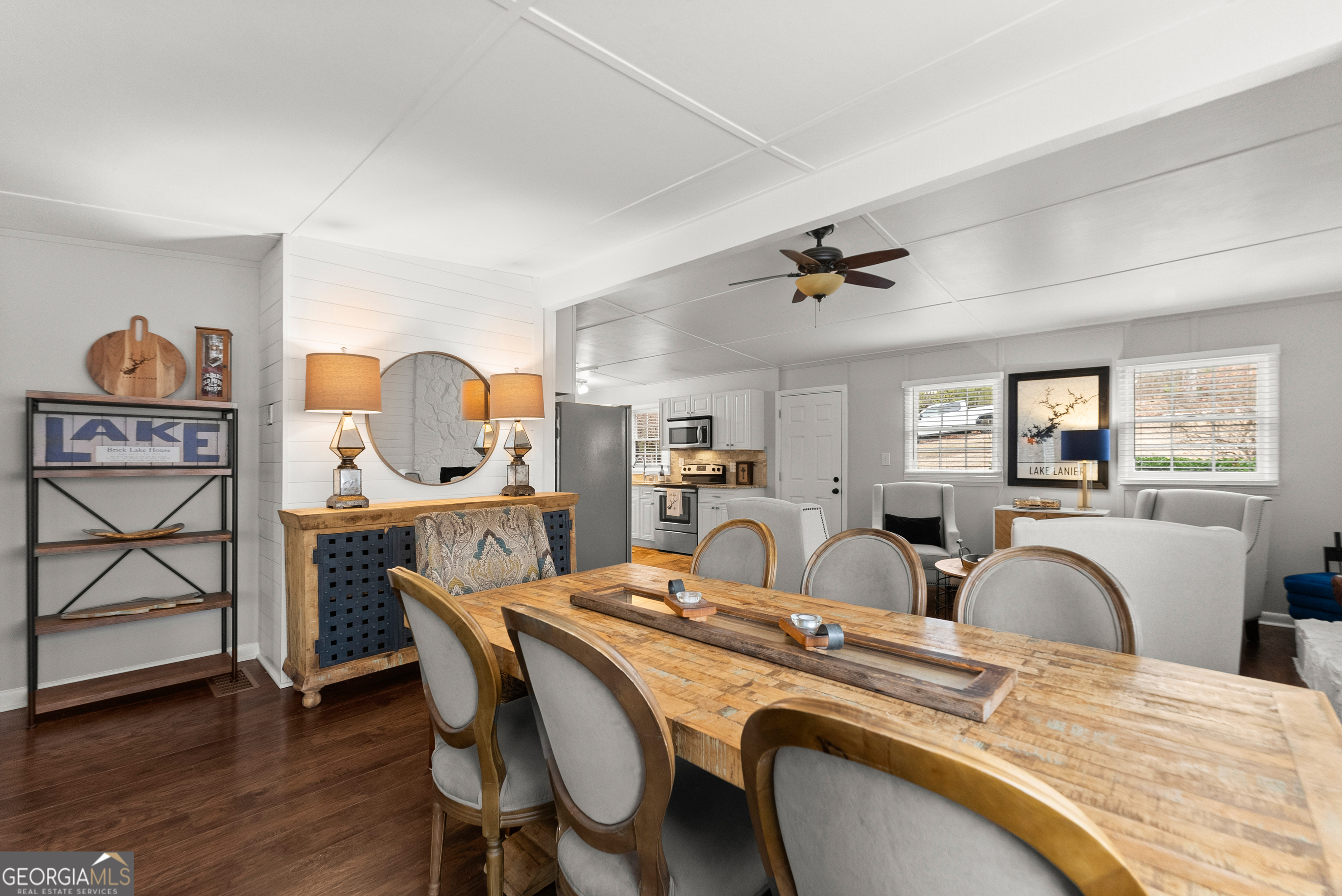 6052 Seminole Drive