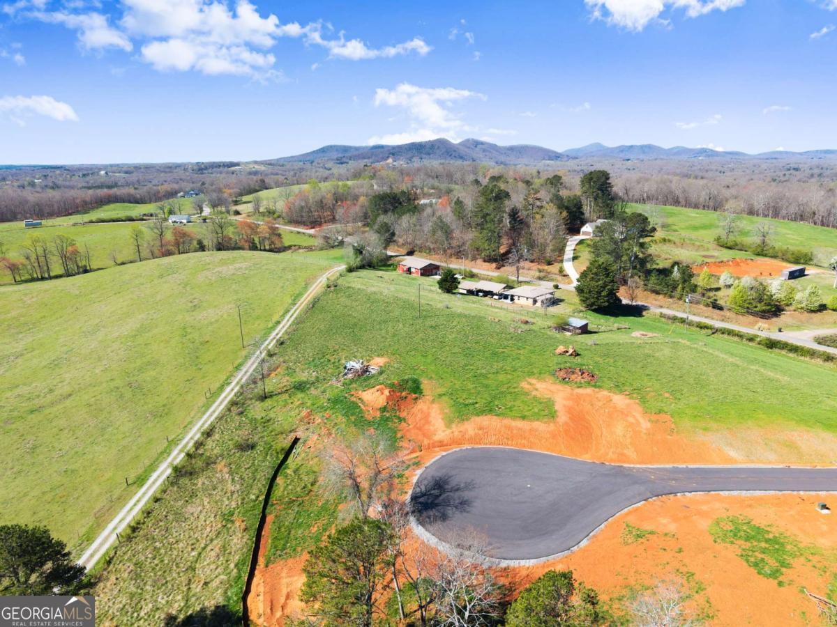 19 White Oak Court