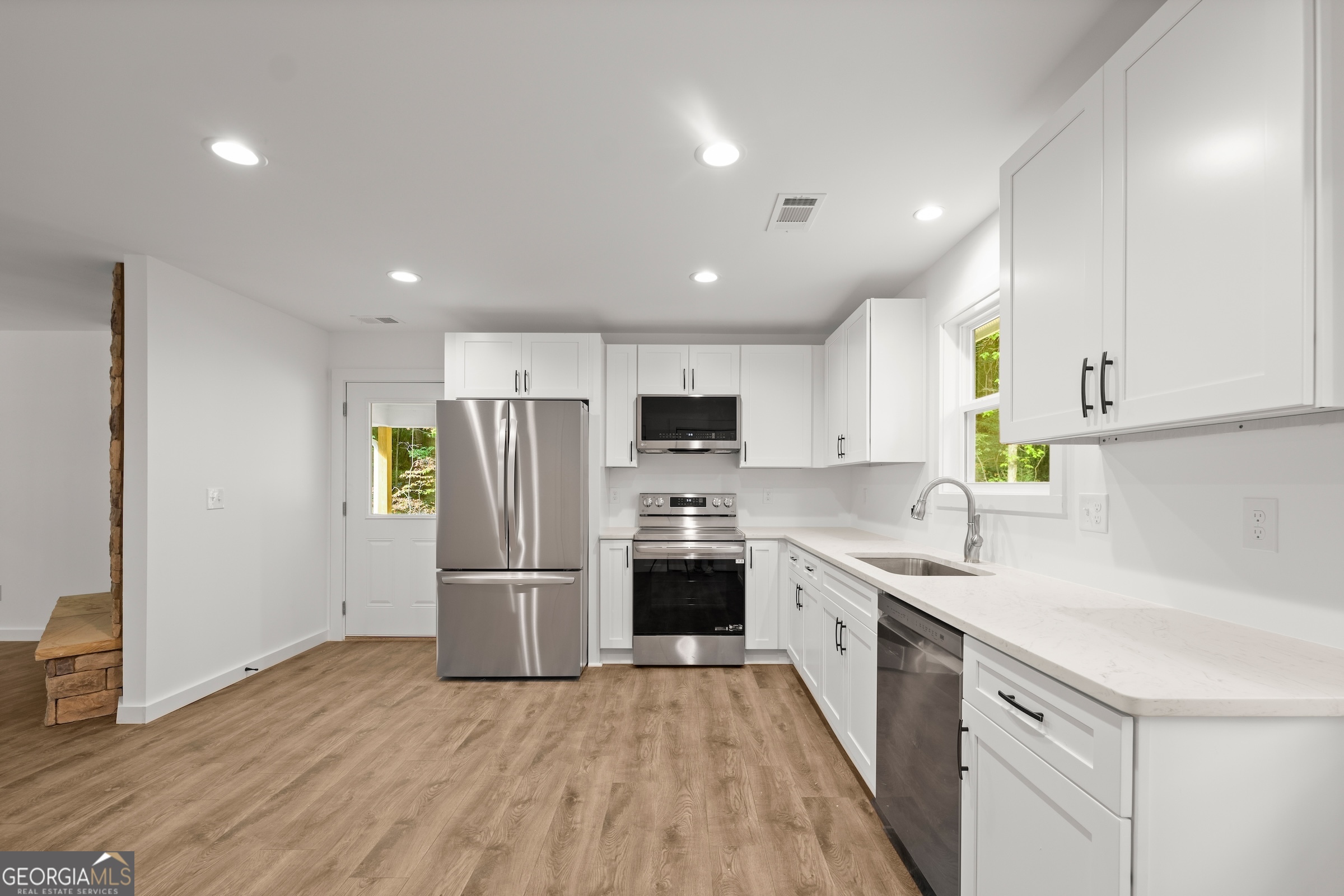 48 White Oak Court
