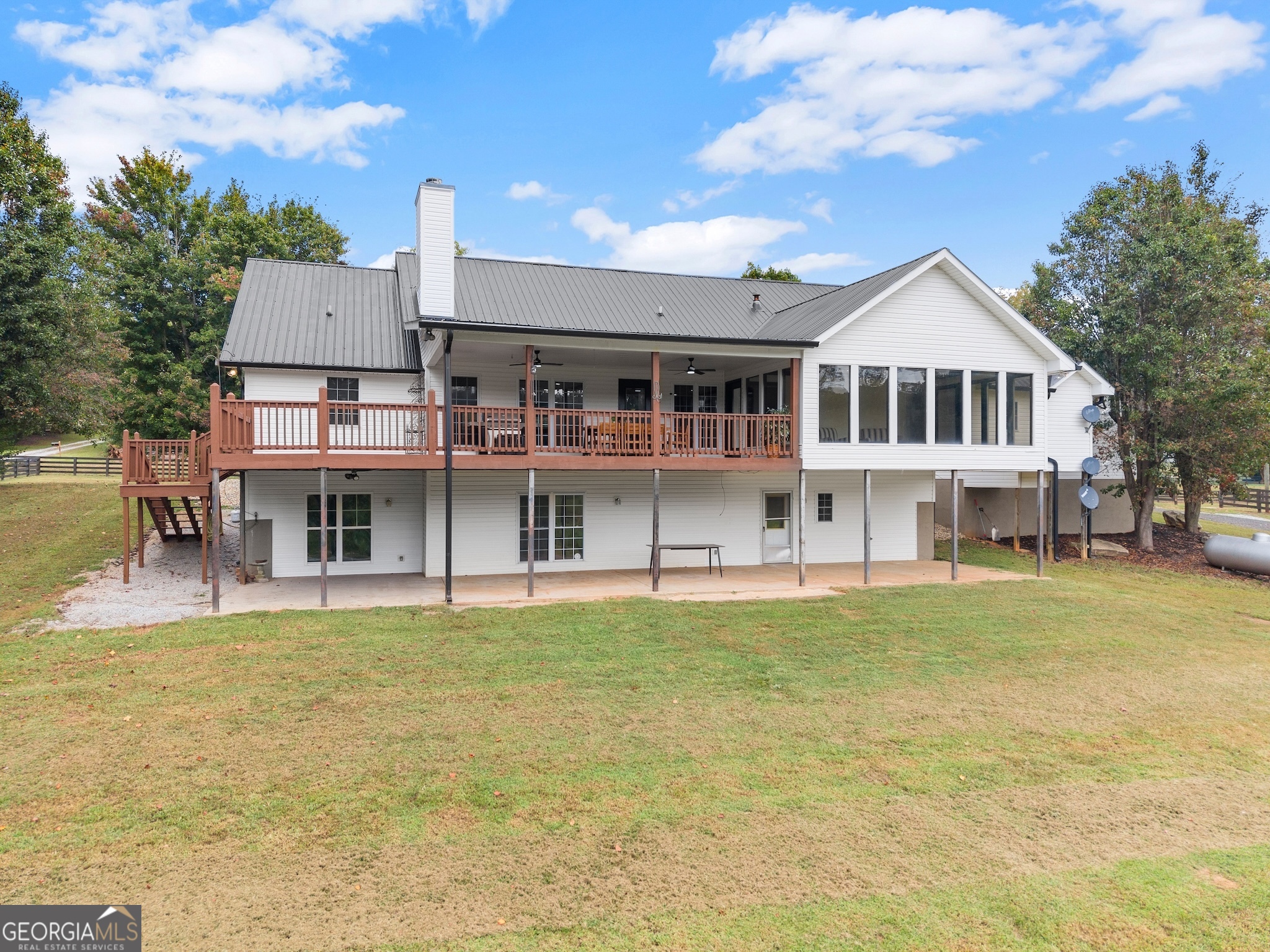 6147 Dahlonega Highway