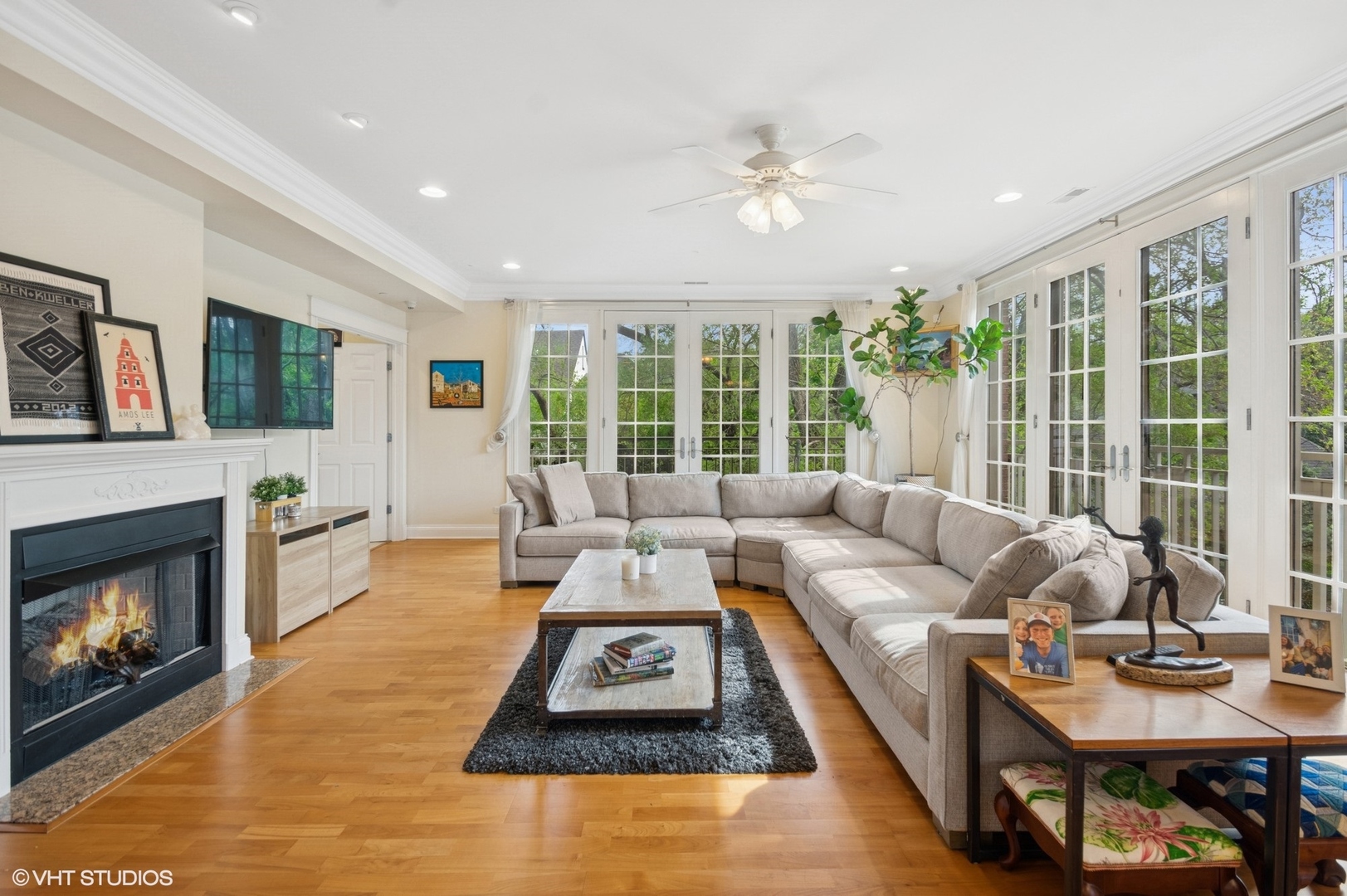 518 Winnetka Avenue Unit: 203