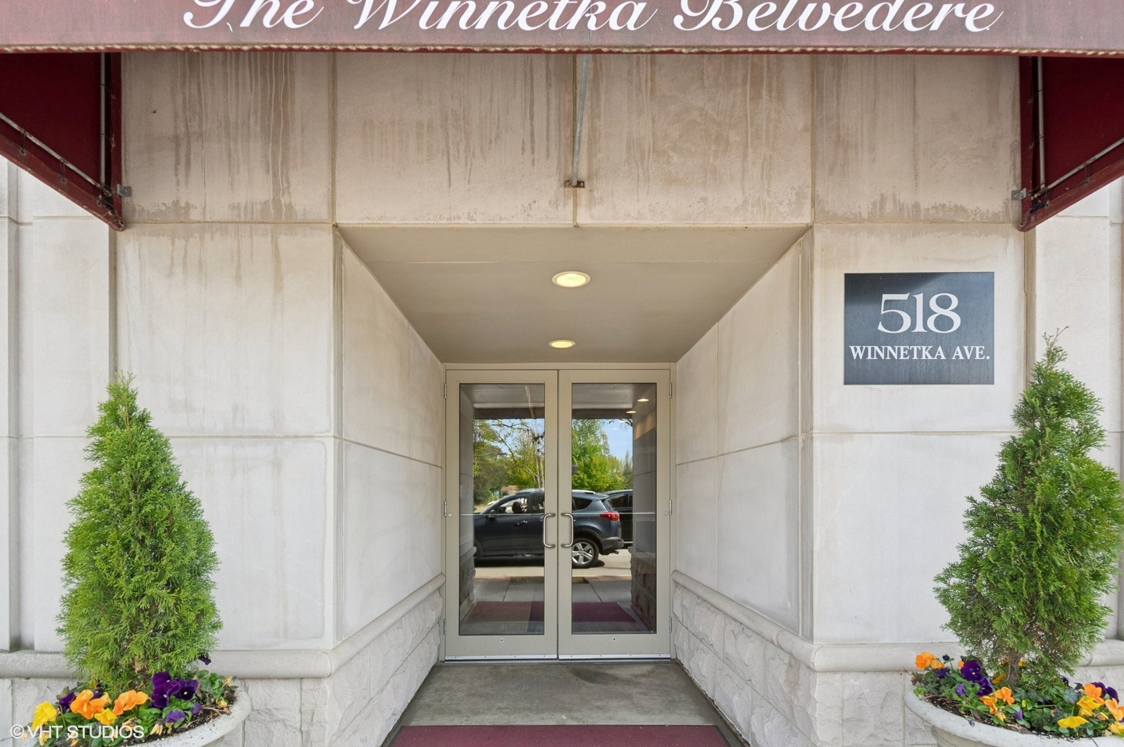 518 Winnetka Avenue Unit: 203