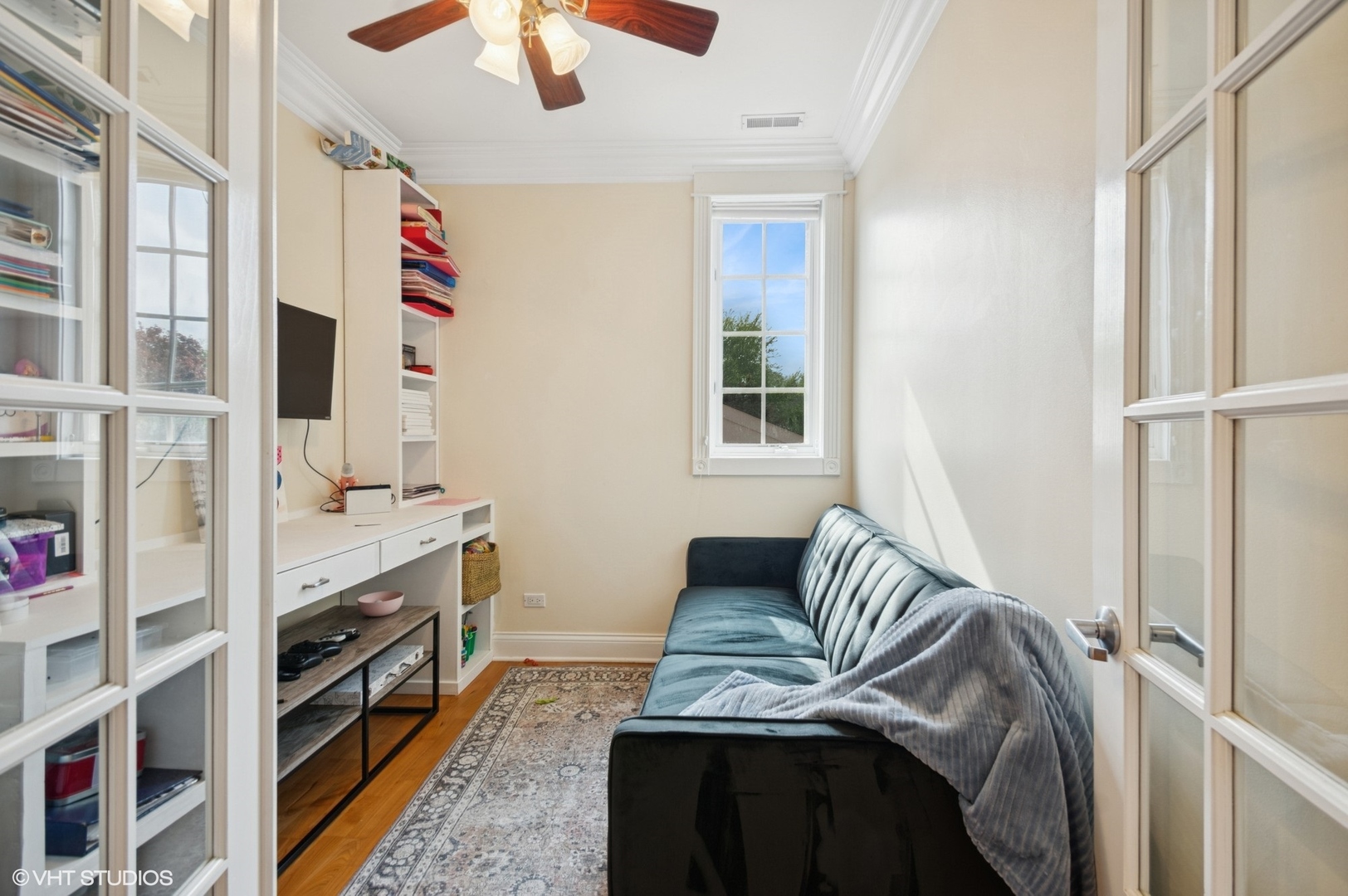 518 Winnetka Avenue Unit: 203