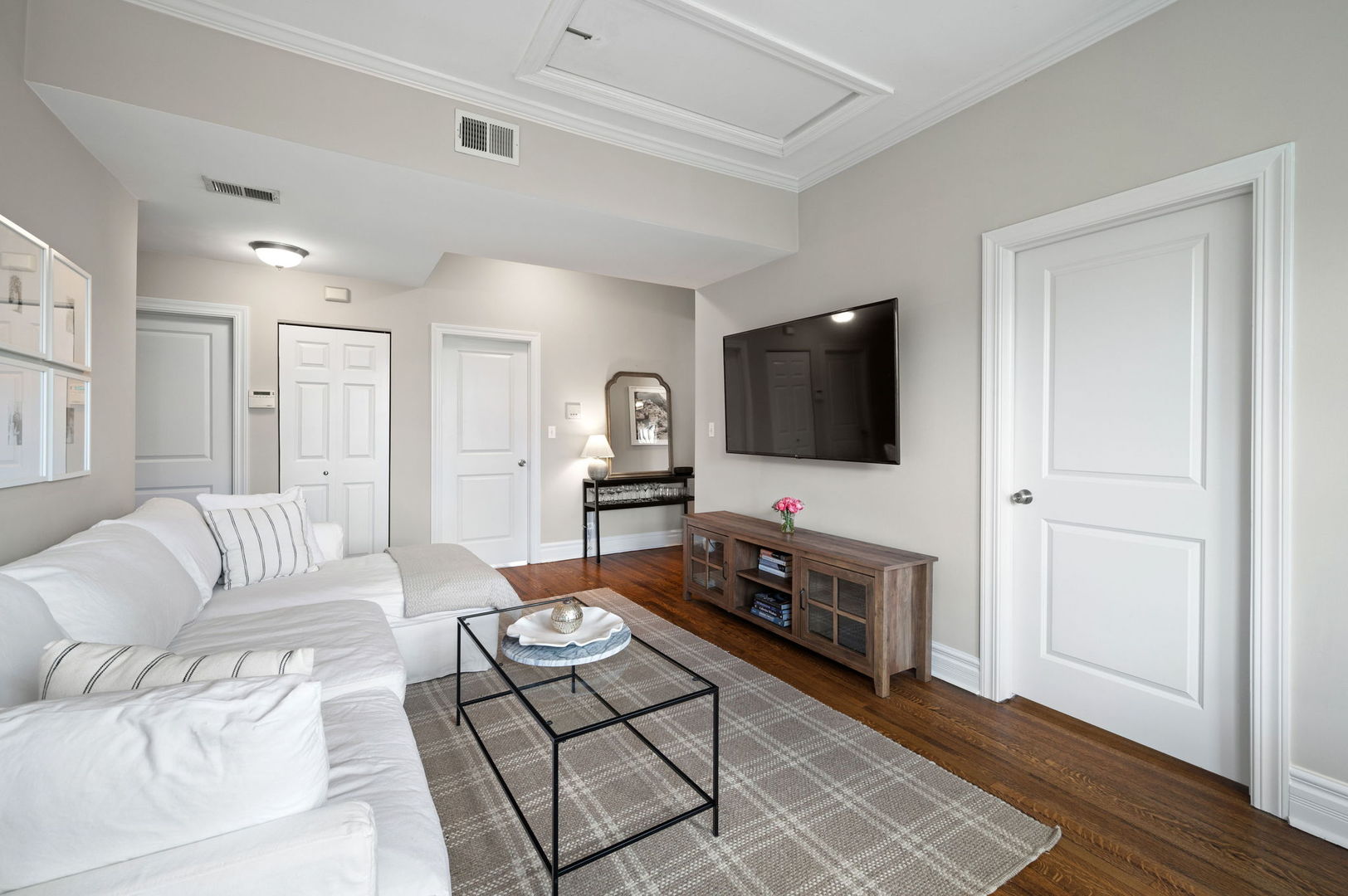 3747 N Fremont Street Unit: 3