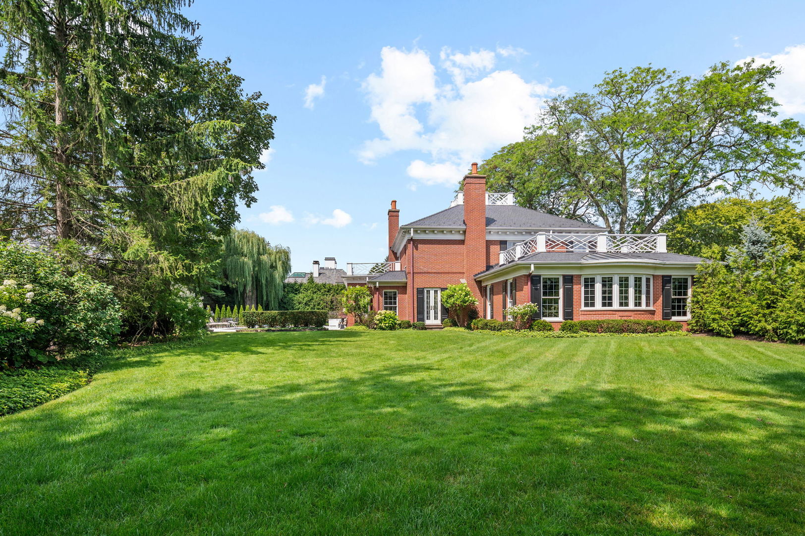 320 Woodley Road
