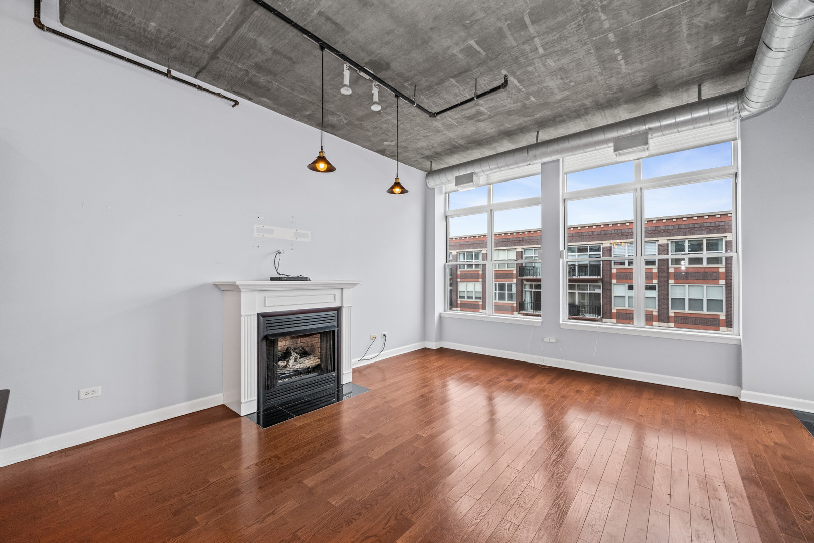 111 S Morgan Street Unit: 805