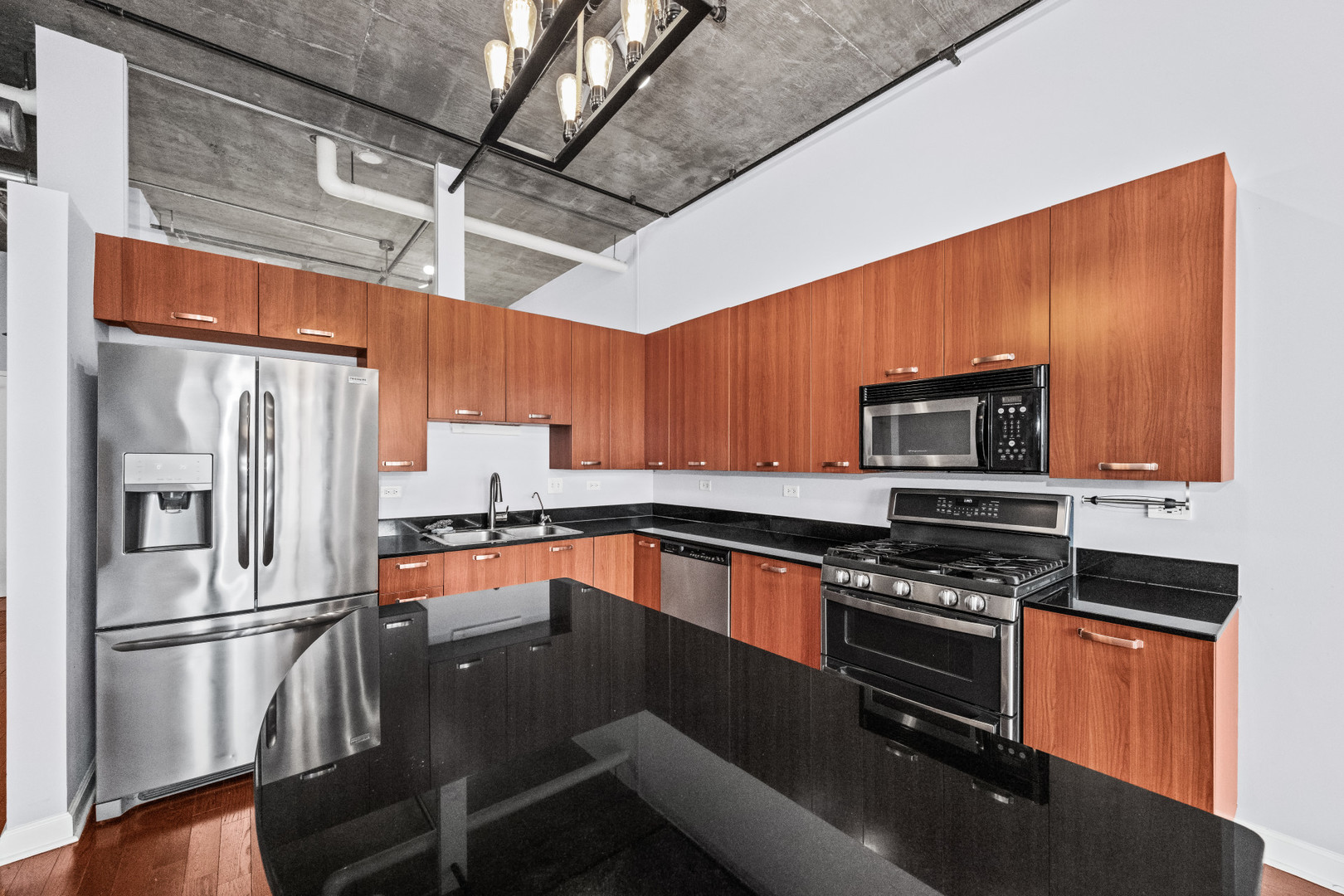 111 S Morgan Street Unit: 805