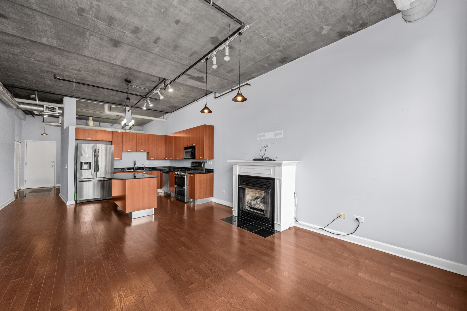 111 S Morgan Street Unit: 805